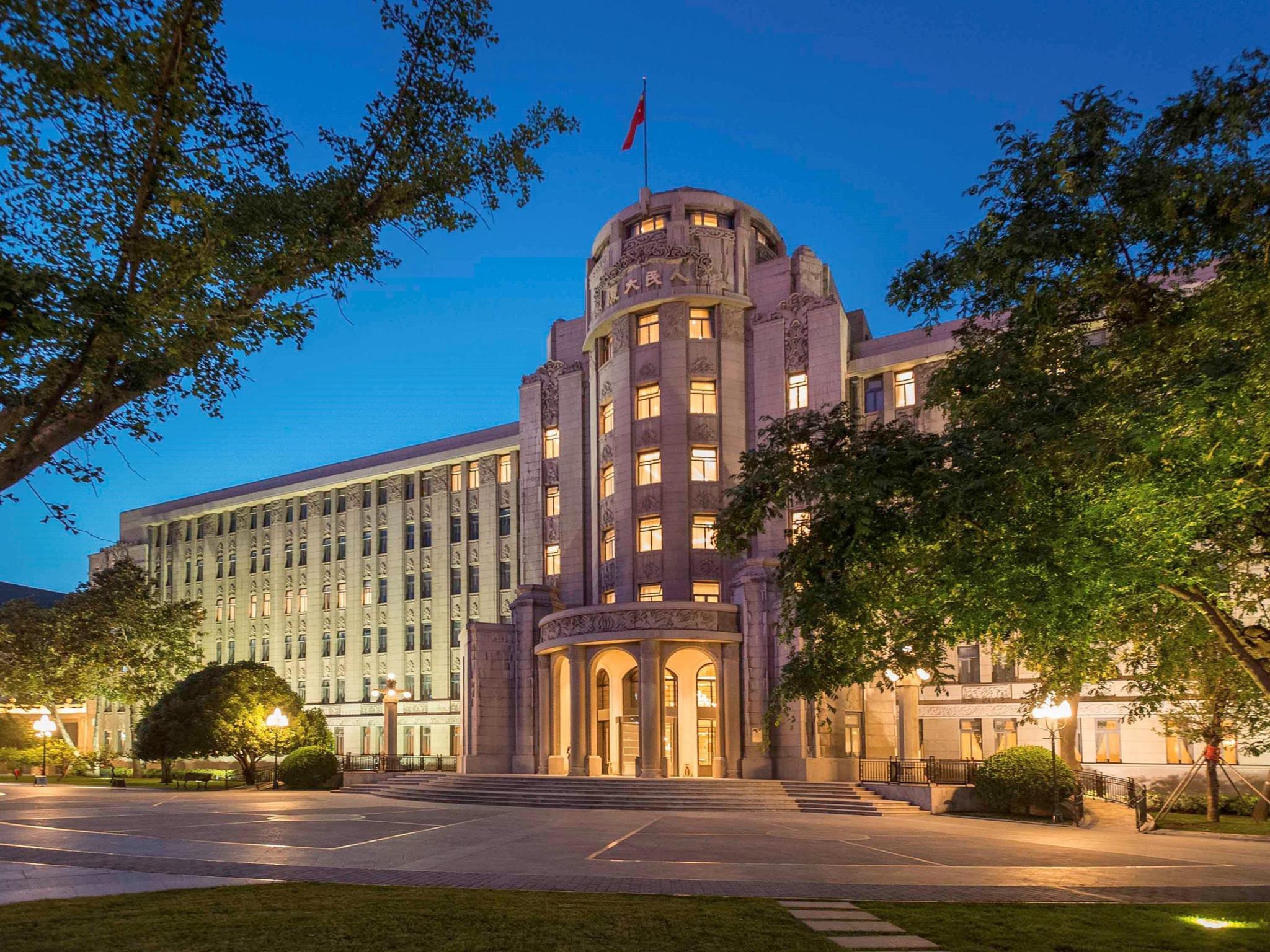 Ngoại cảnh khách sạn