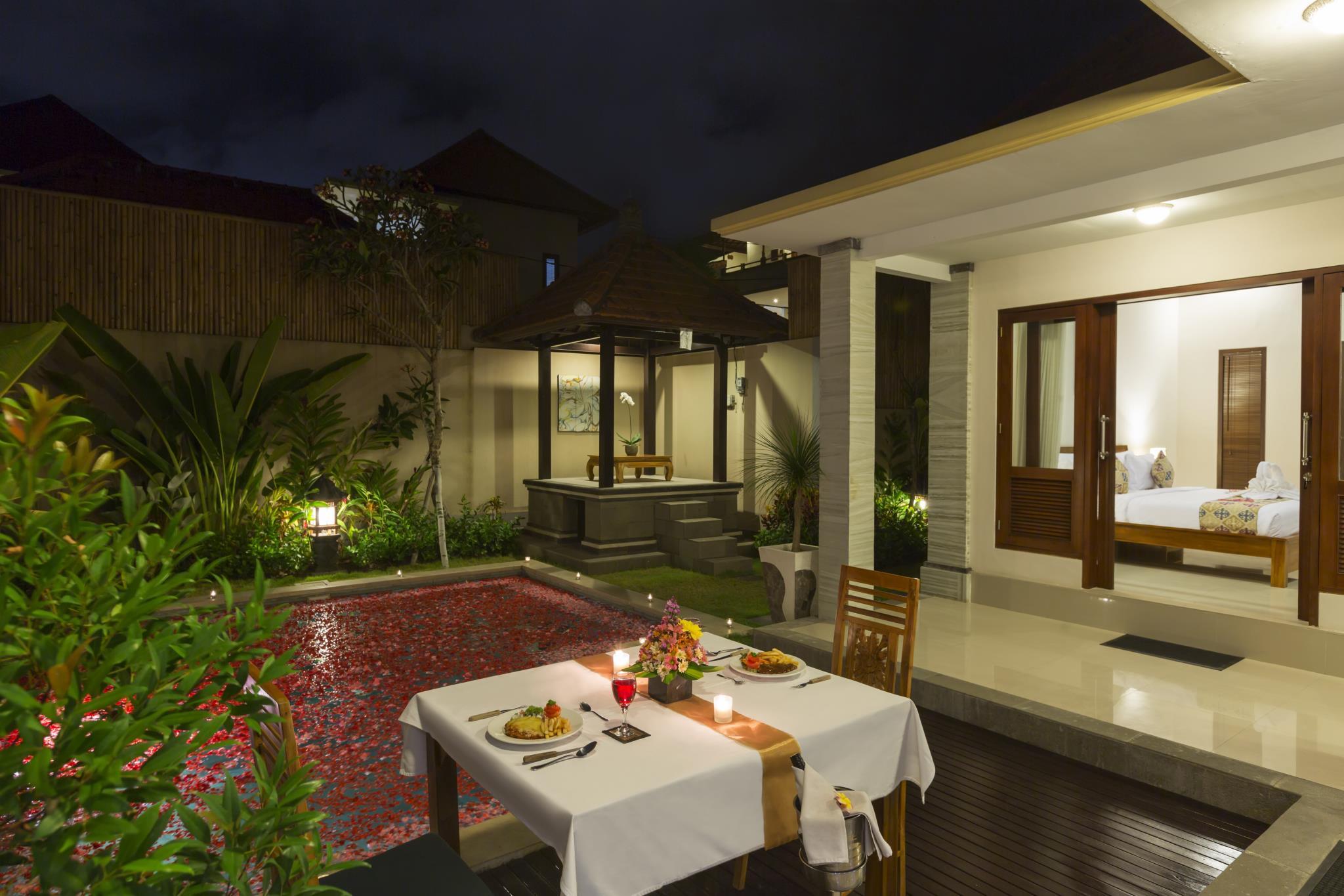 Bể bơi riêng