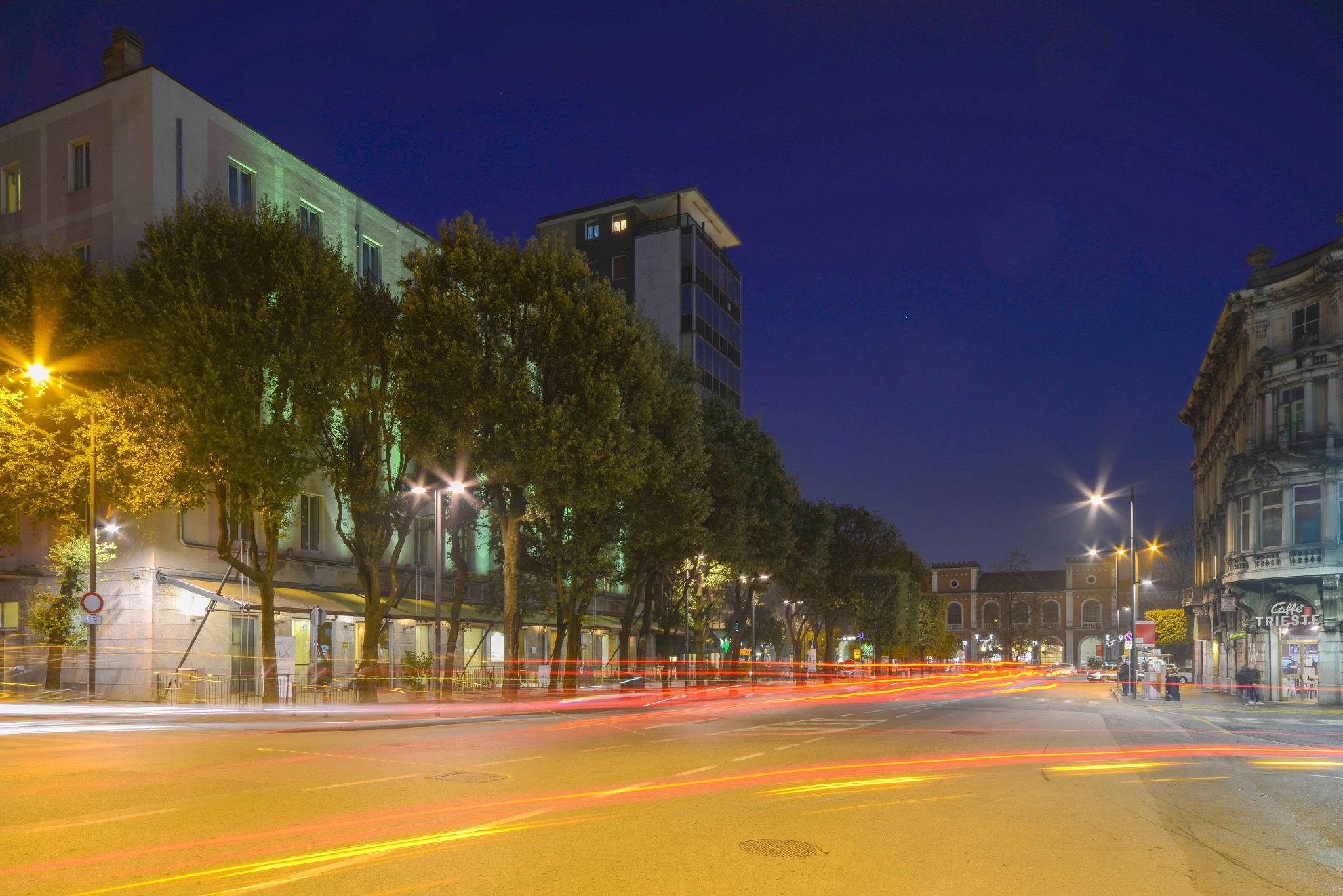 Ngoại cảnh khách sạn