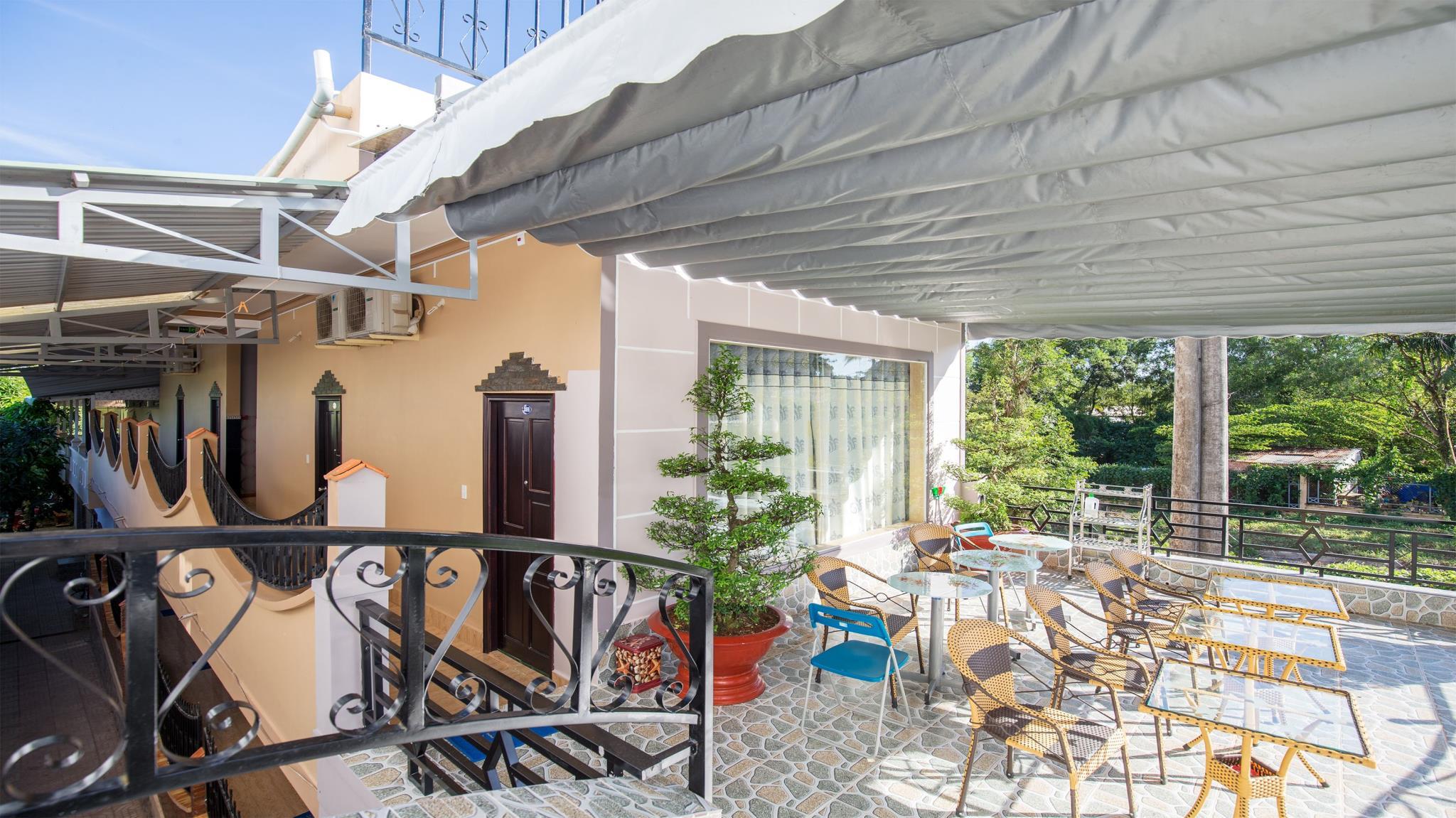 Ban công/sân hiên