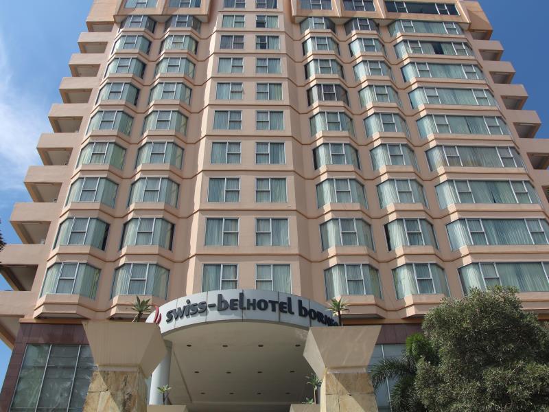 Ngoại cảnh khách sạn