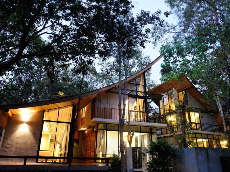 Ngoại cảnh khách sạn