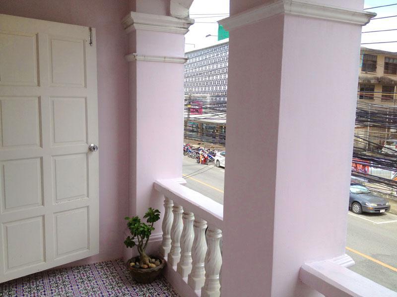 Ngoại cảnh khách sạn