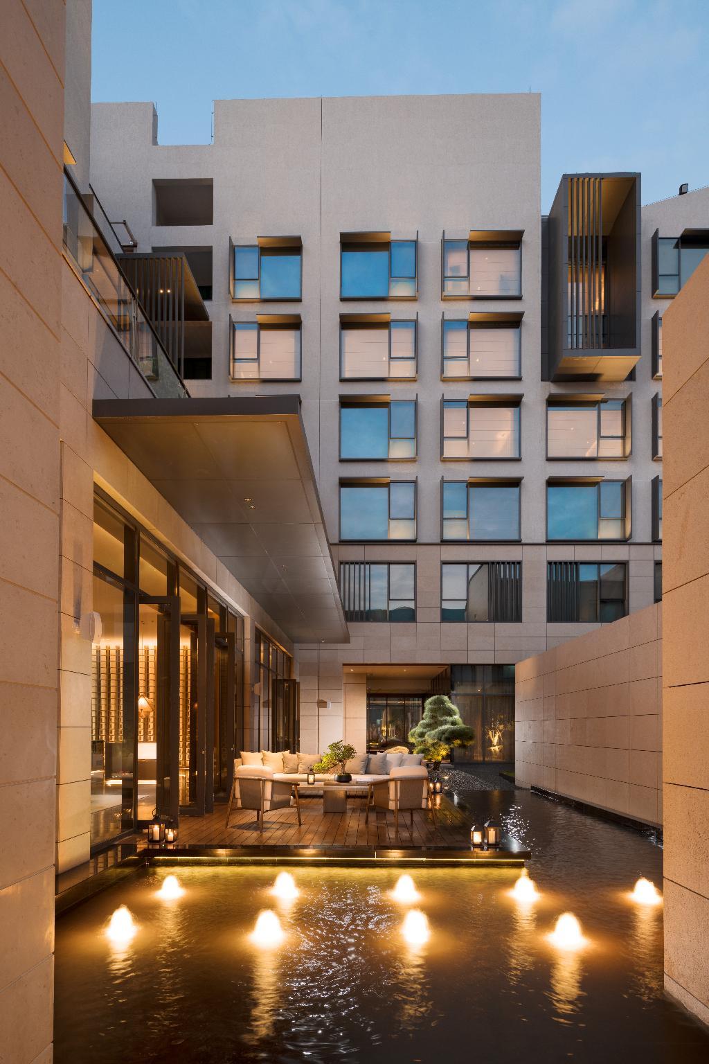 Ngoại cảnh khách sạn