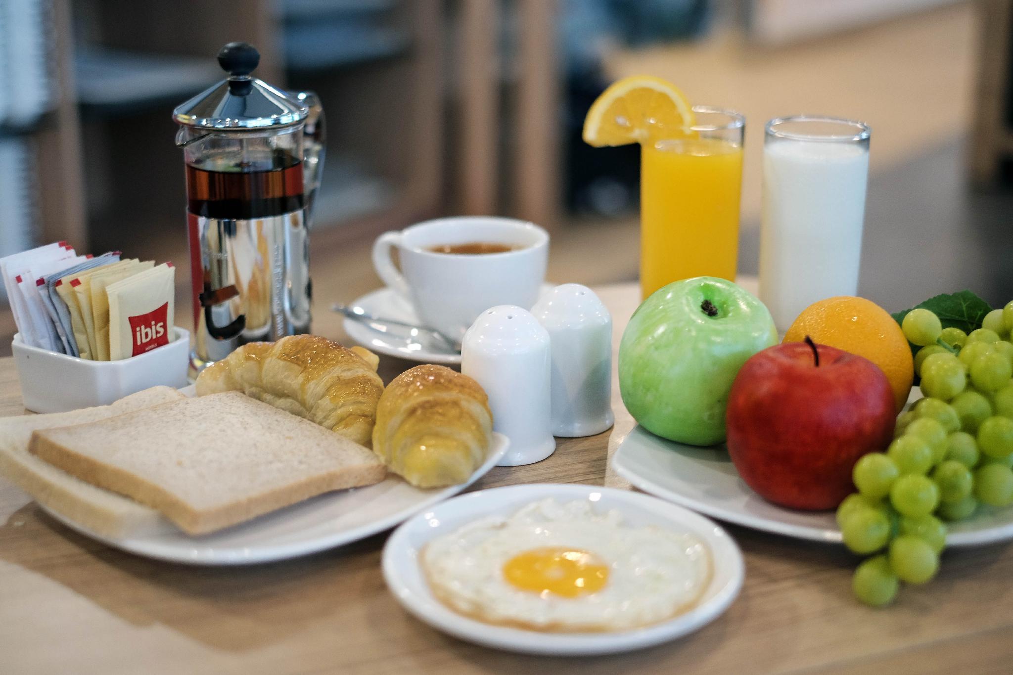 Đồ ăn và thức uống