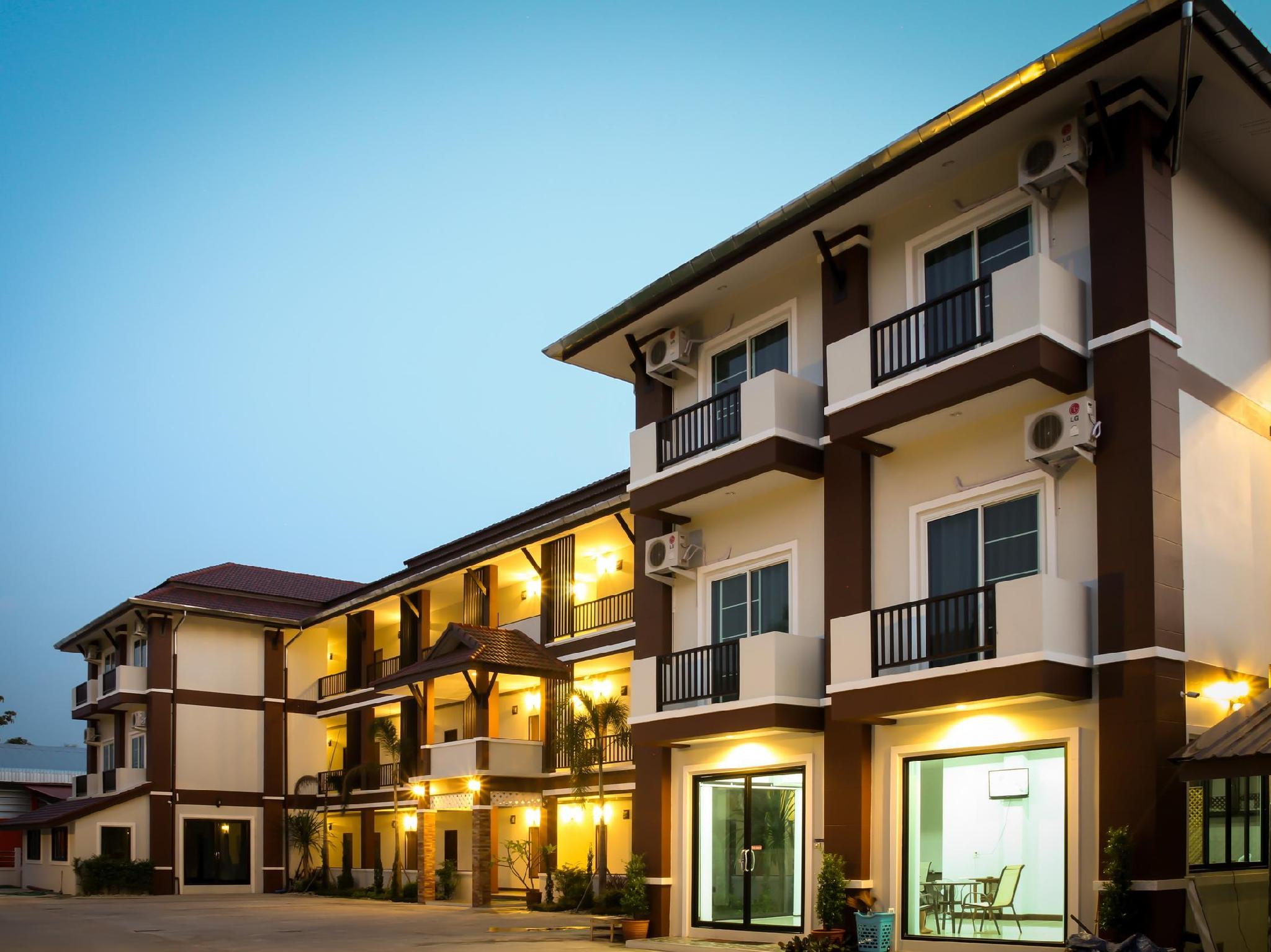 Khu vực xung quanh