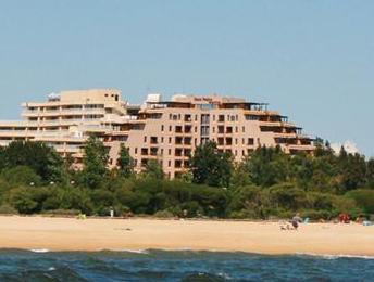 Ngoại cảnh khách sạn