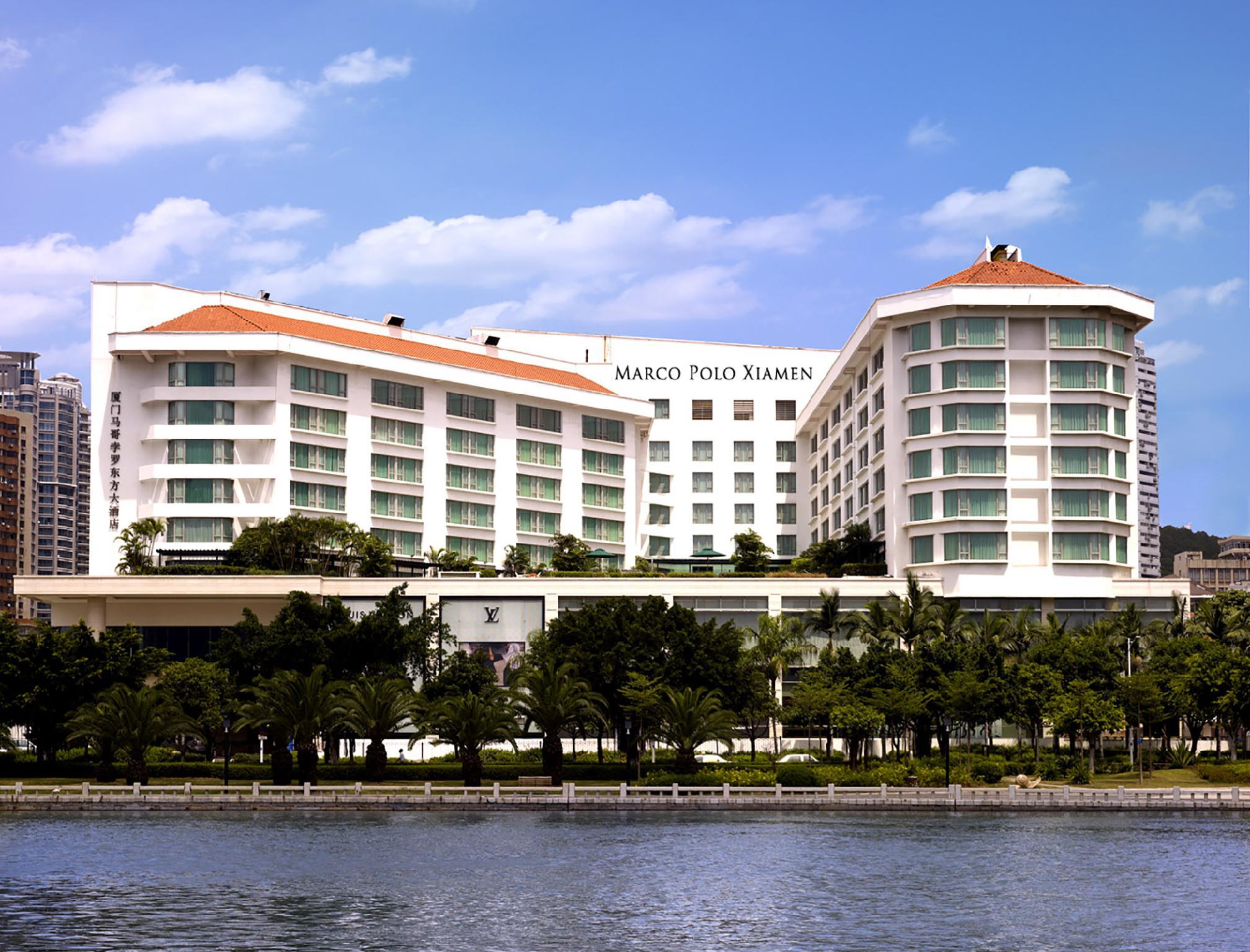 Ngoại cảnh khách sạn