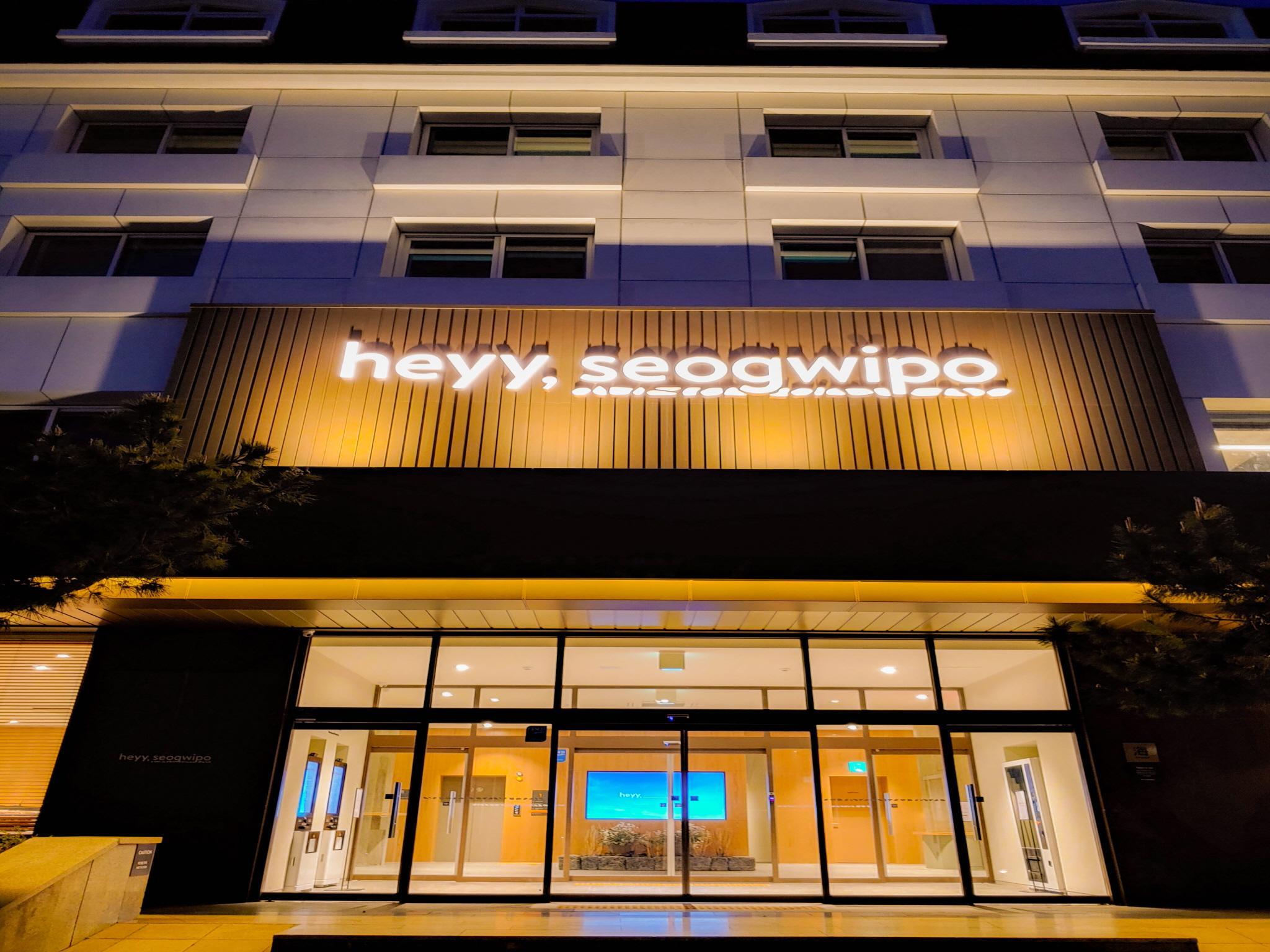 Ngoại cảnh khách sạn