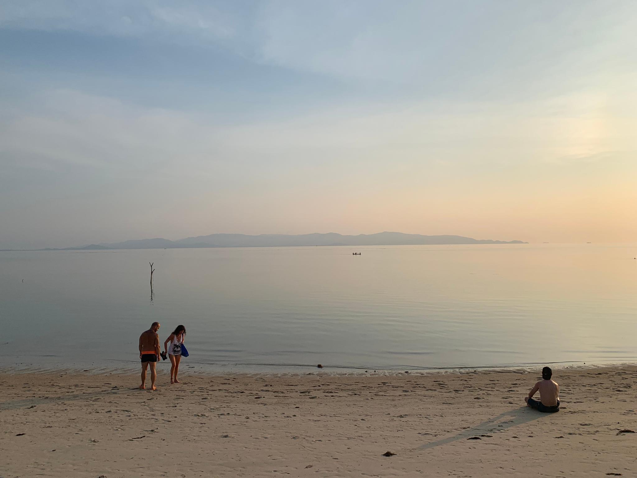 Khu vực xung quanh