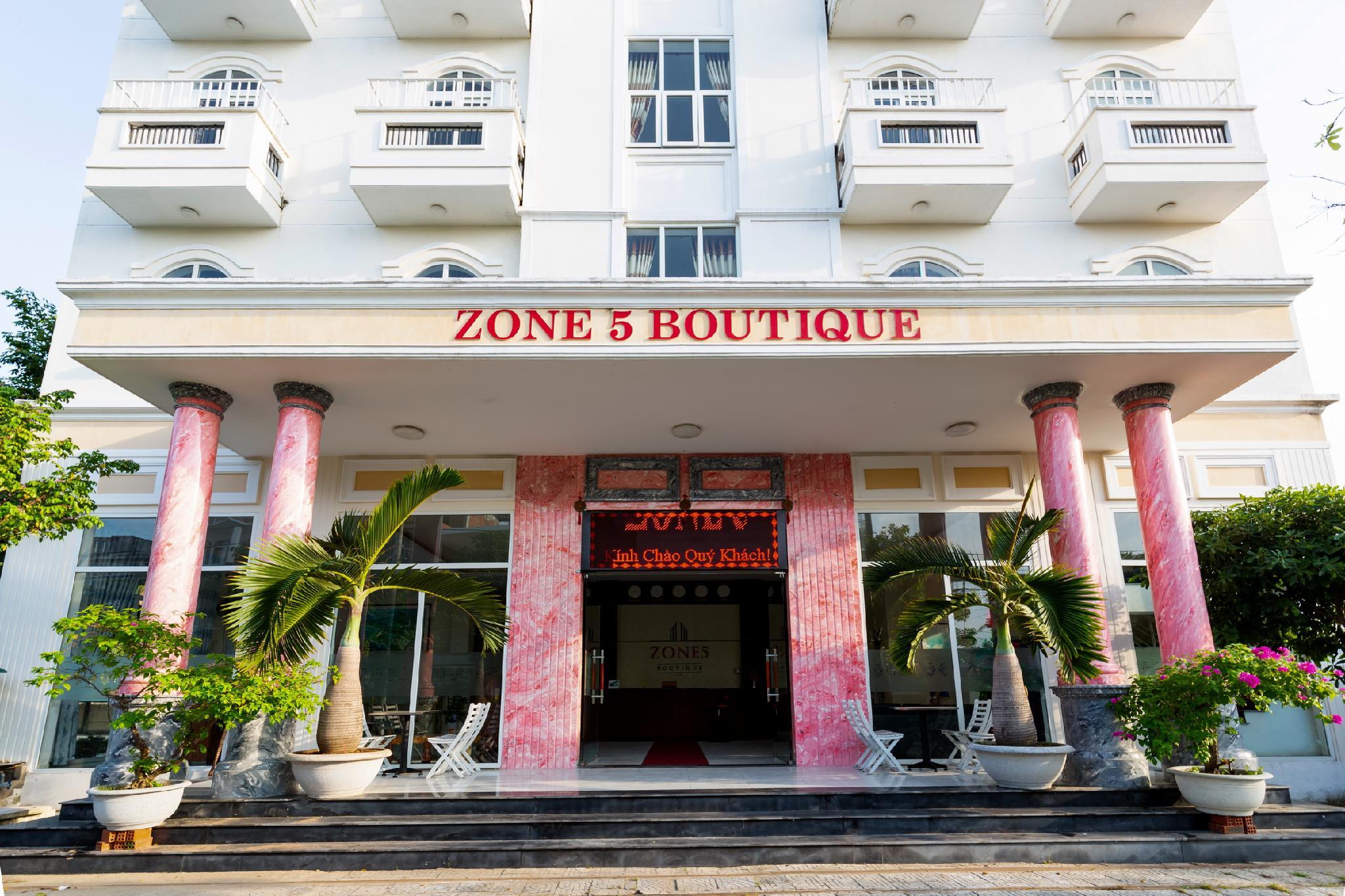 Ngoại cảnh khách sạn