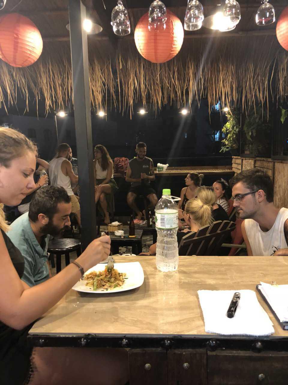 Đồ ăn và thức uống