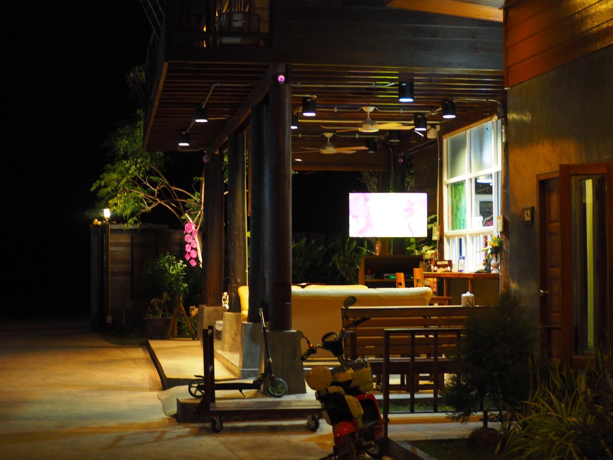 Ngoại cảnh khách sạn