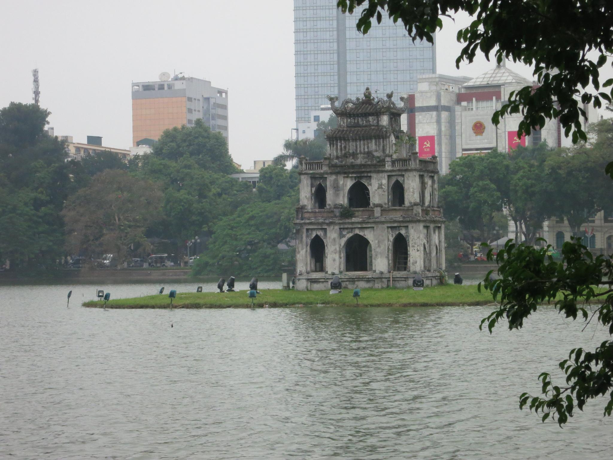 Nơi tham quan gần đây