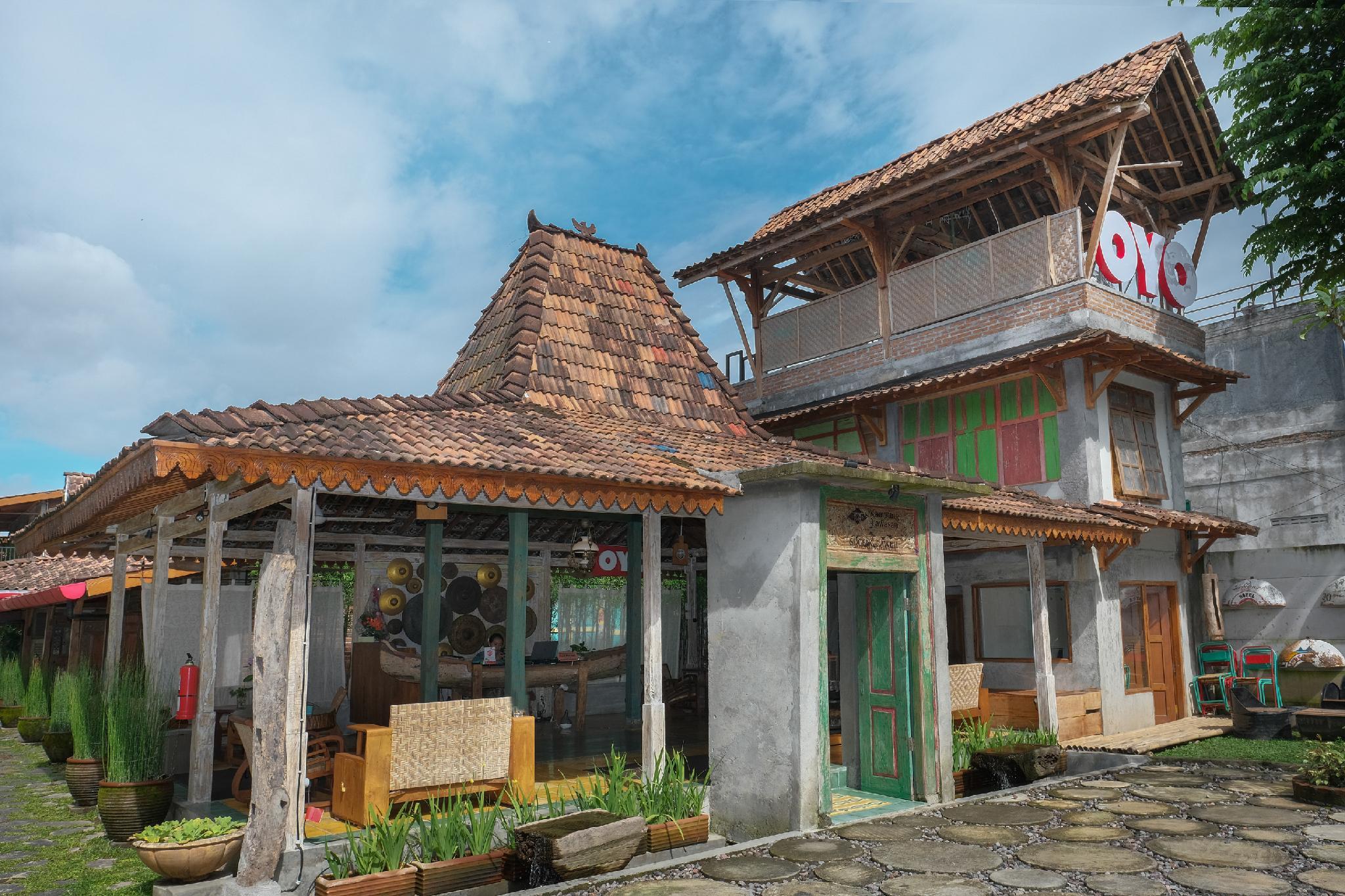 Ngoại cảnh khách sạn