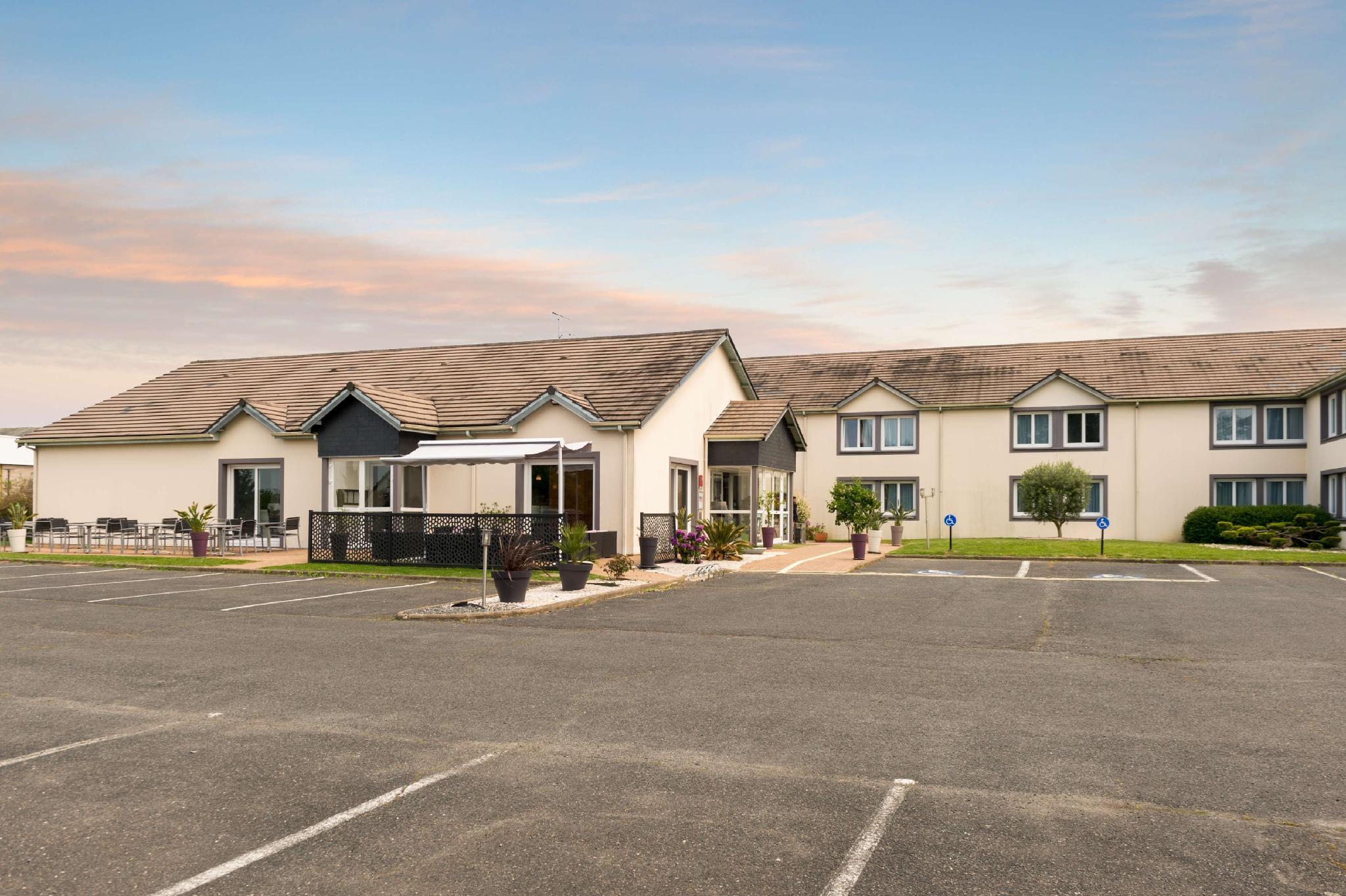 Ngoại cảnh khách sạn