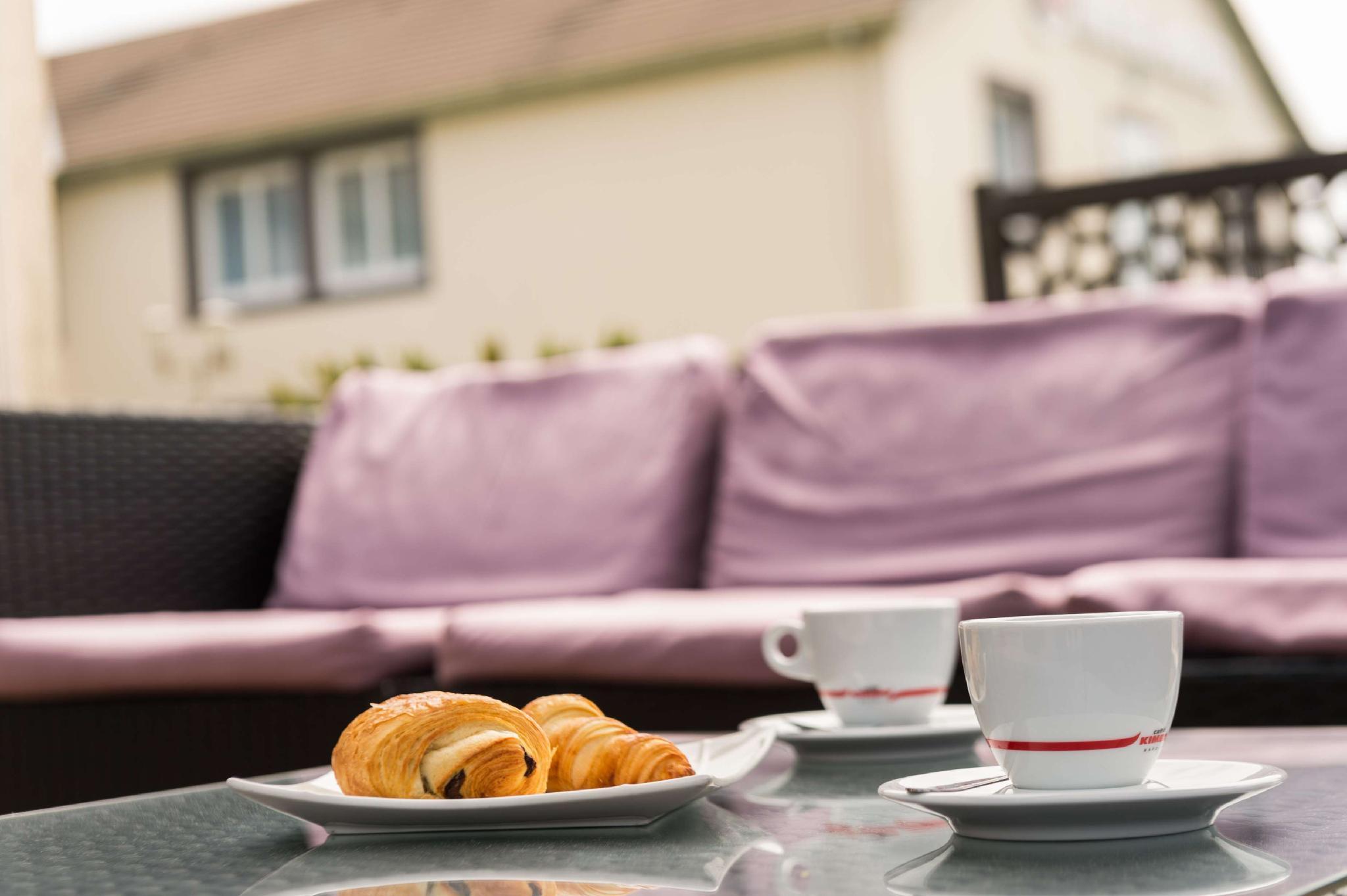 Ngoại cảnh khách sạn