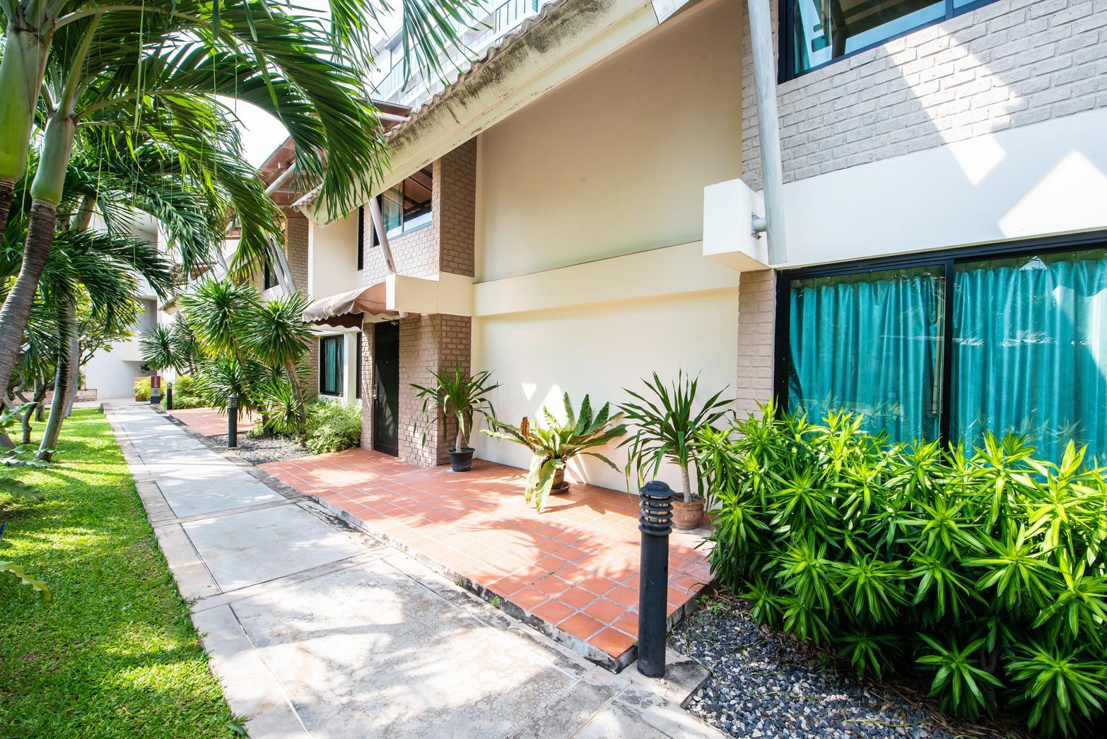 Ngoại cảnh khách sạn