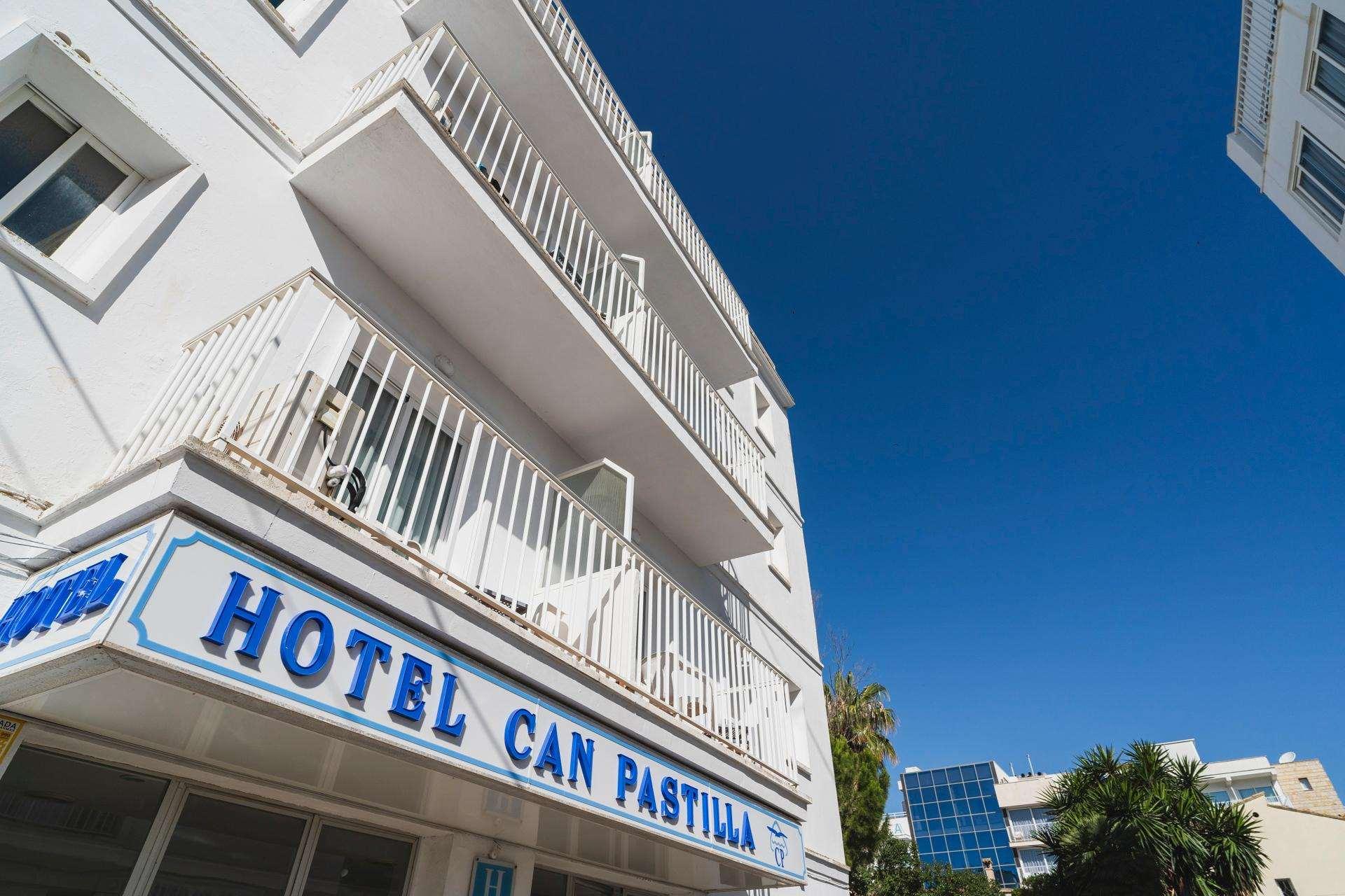 Ngoại cảnh khách sạn