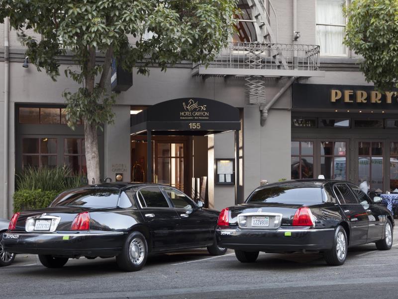 Ngoại cảnh khách sạn