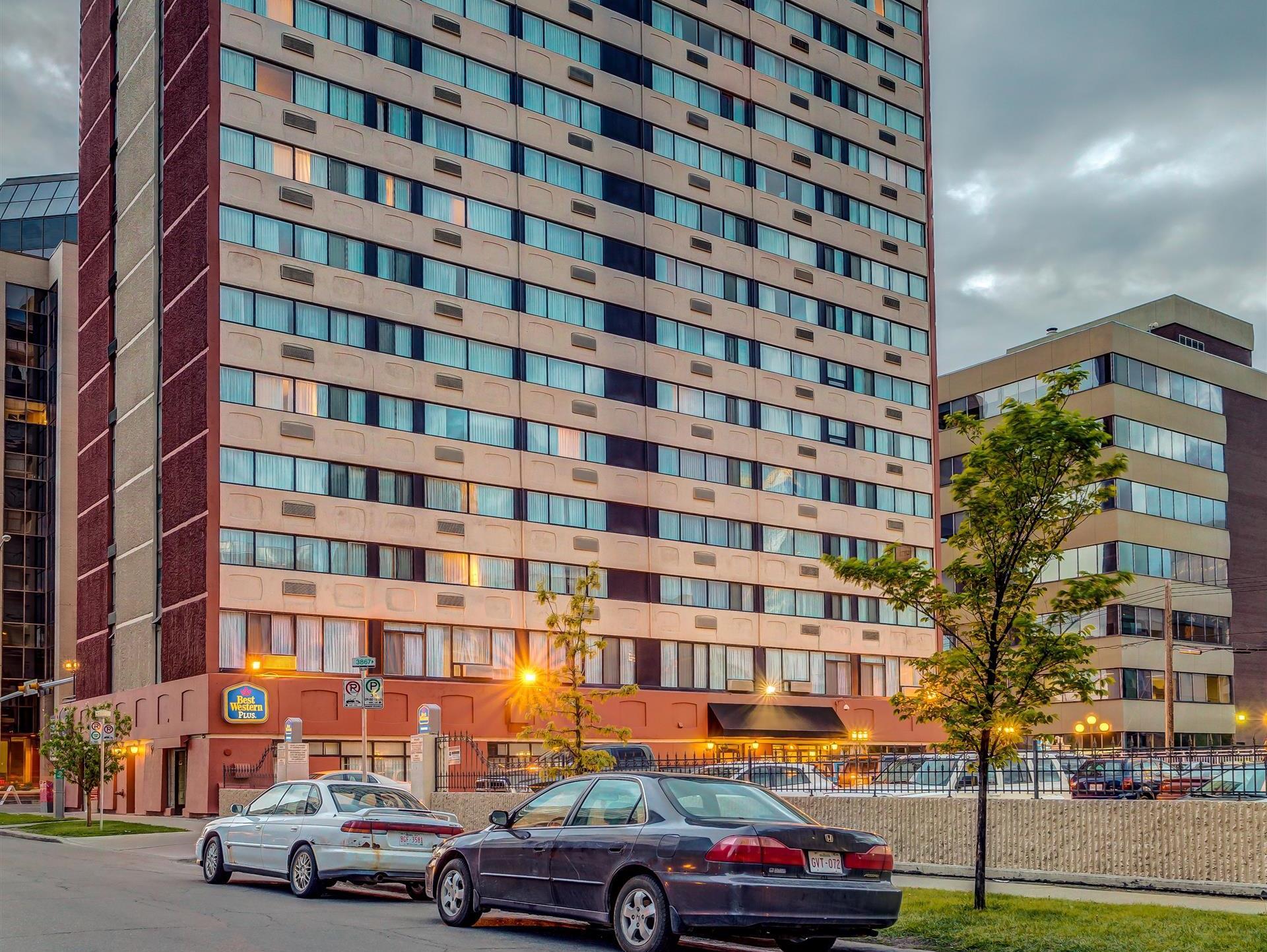 Ngoại cảnh khách sạn