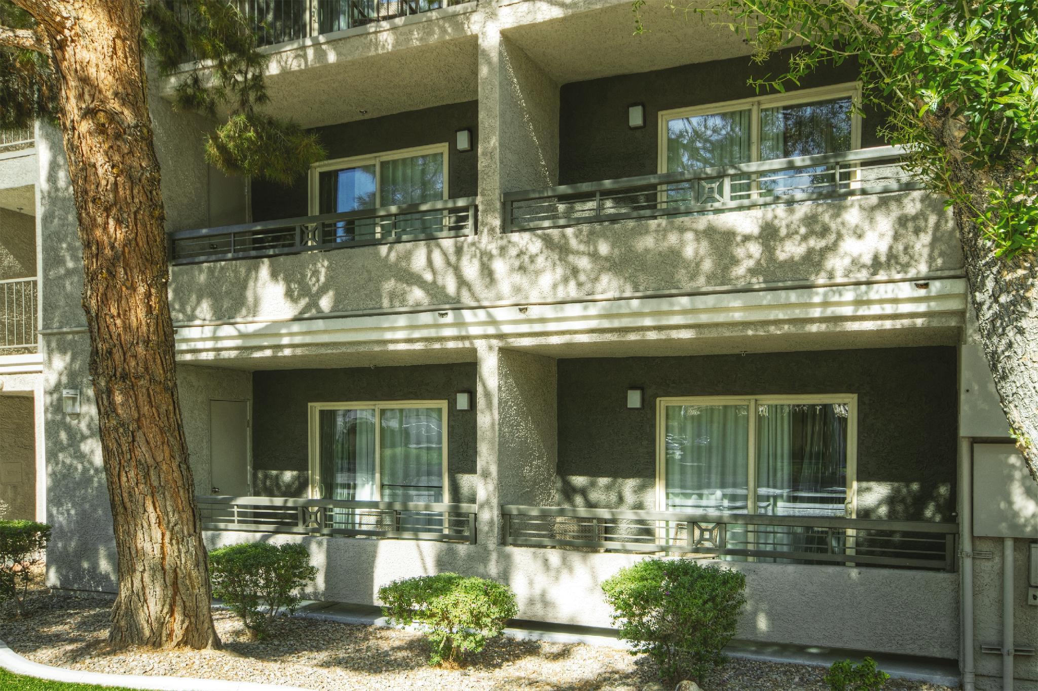 Ngoại cảnh khách sạn