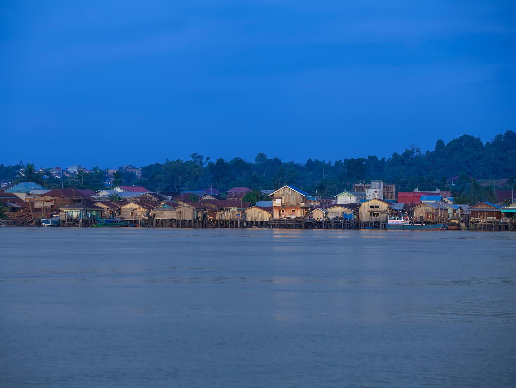 Nơi tham quan gần đây