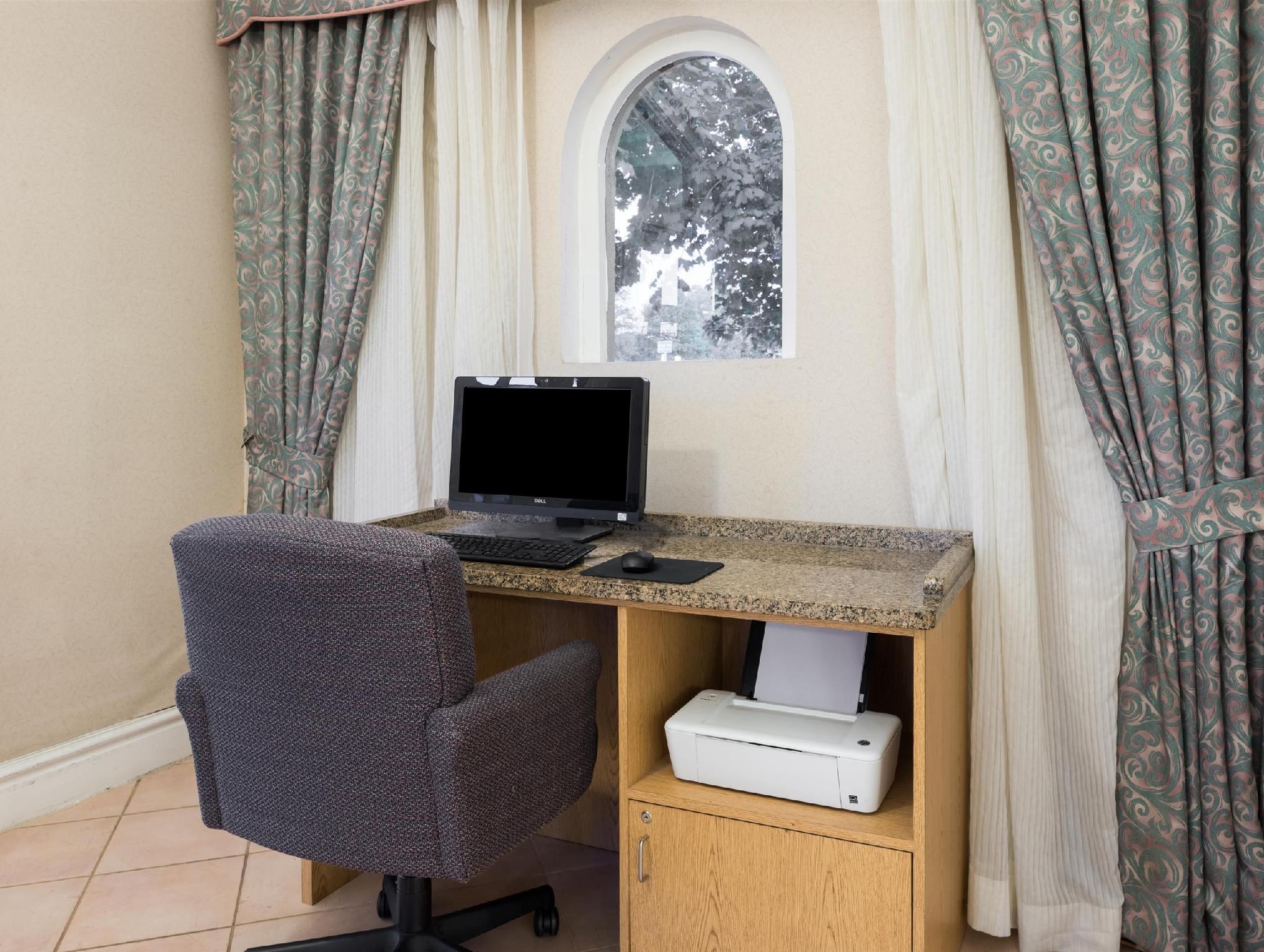 Trung tâm hội nghị