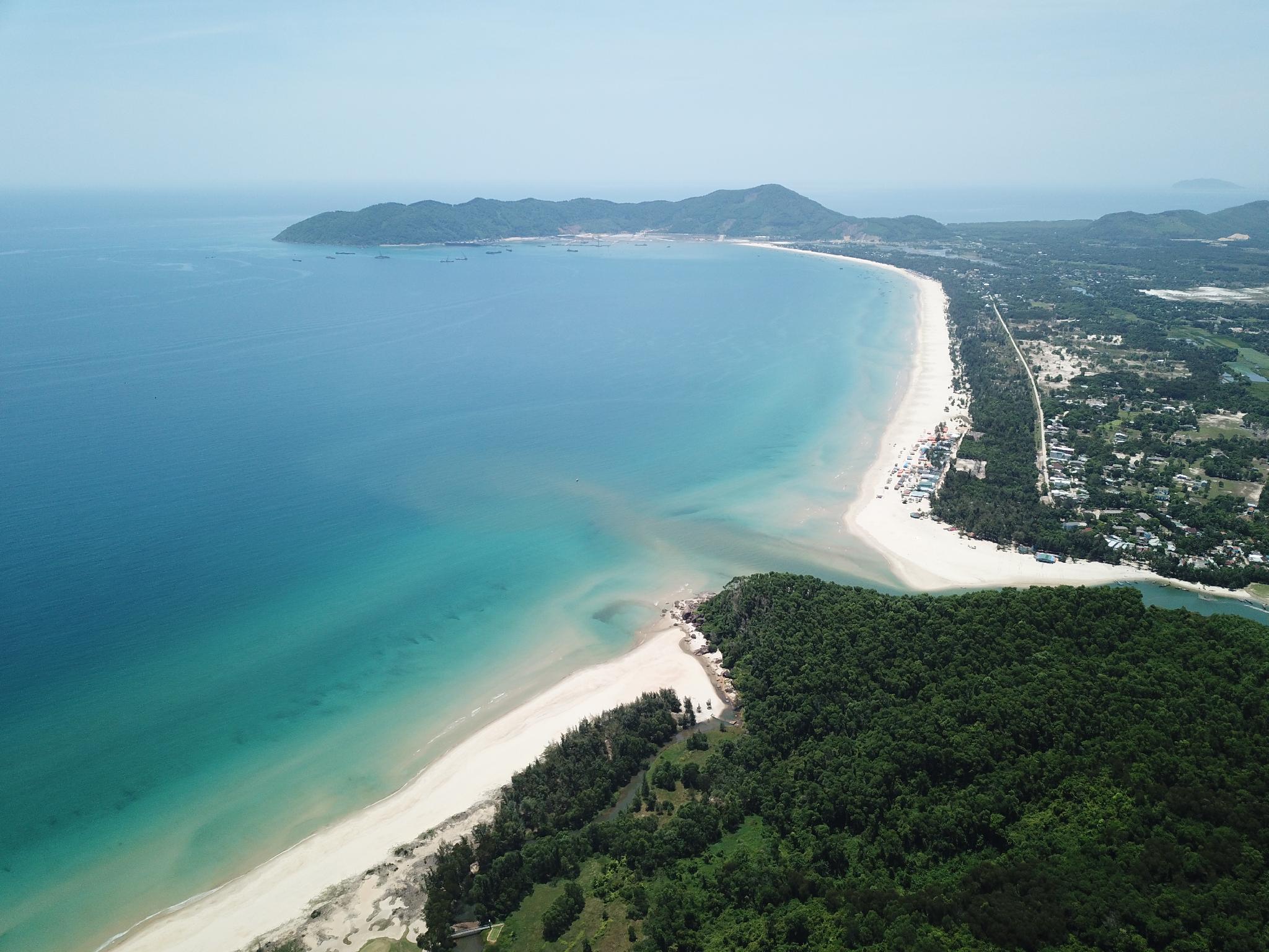 Nơi tham quan gần đây