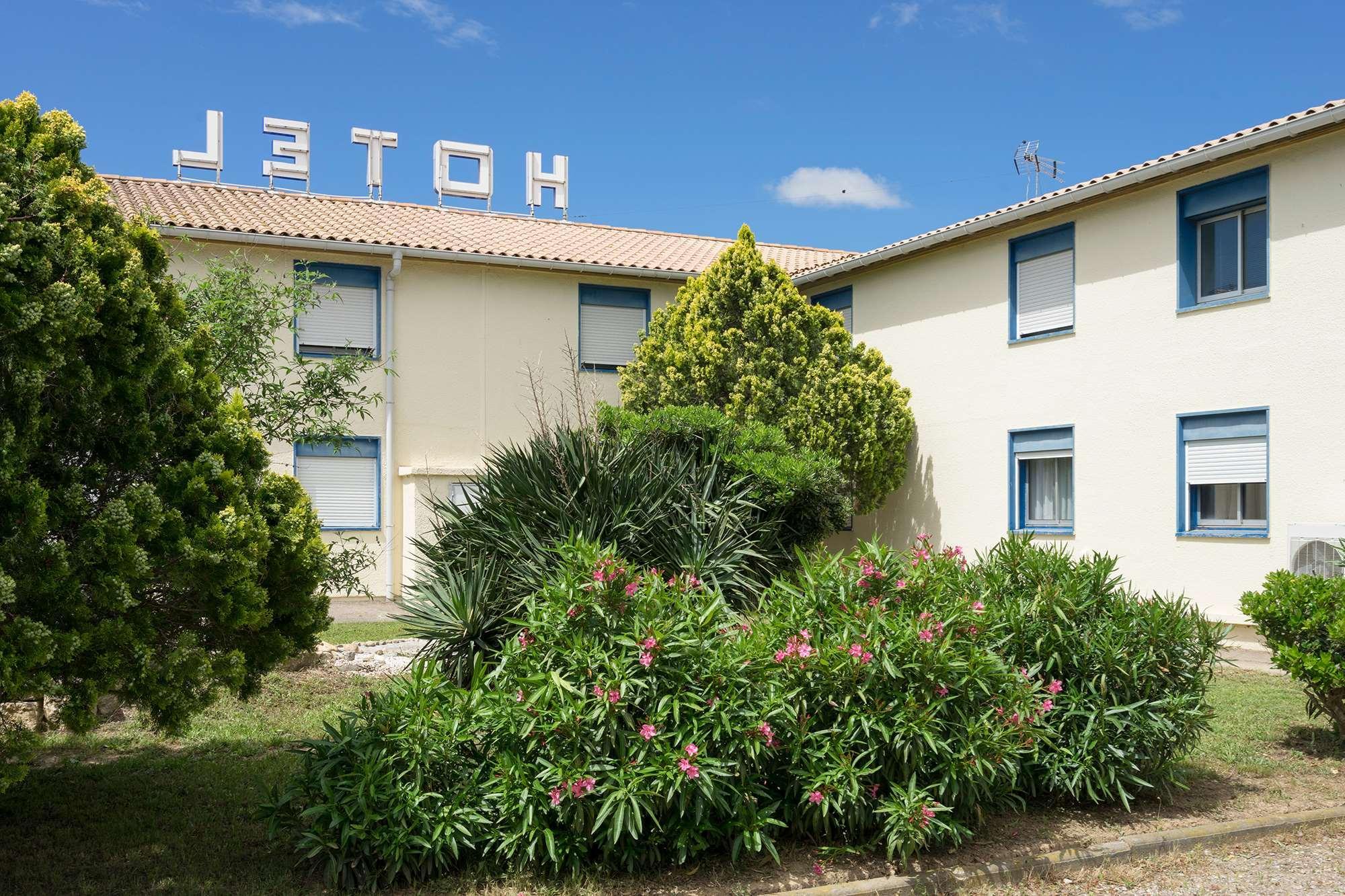 Ngoại cảnh khách sạn