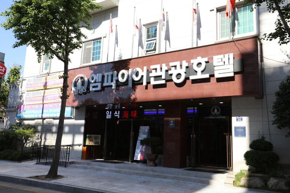 Ngoại cảnh khách sạn