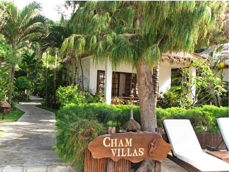 Ngoại cảnh khách sạn