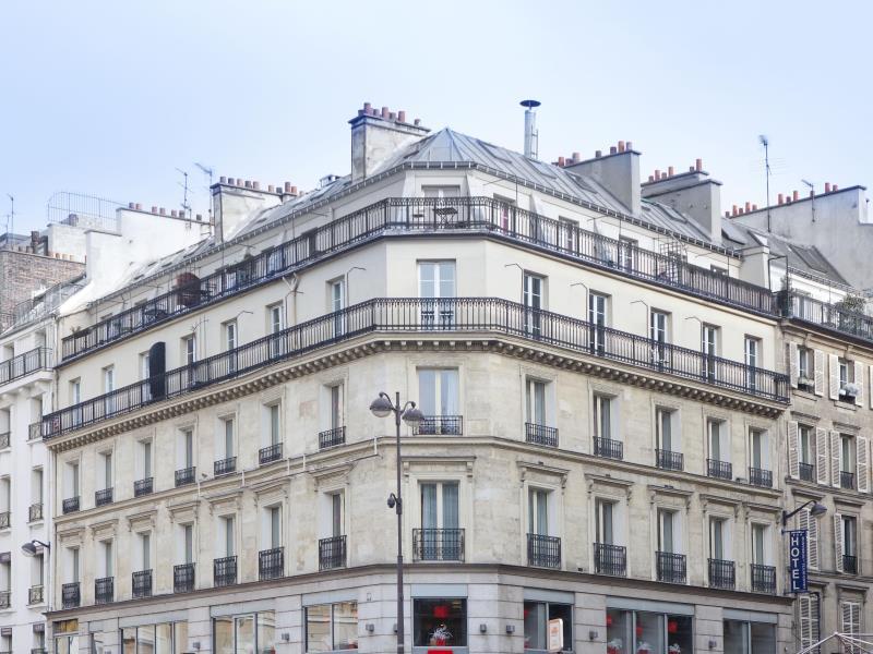 Ngoại cảnh khách sạn