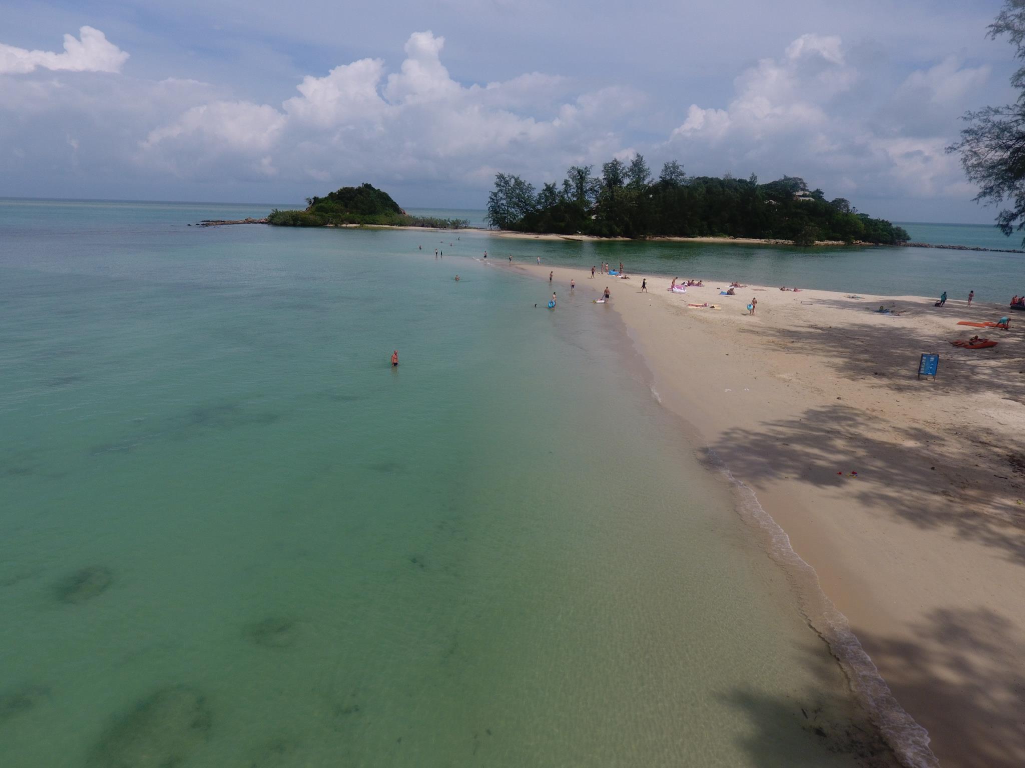 Khu vực xung quanh