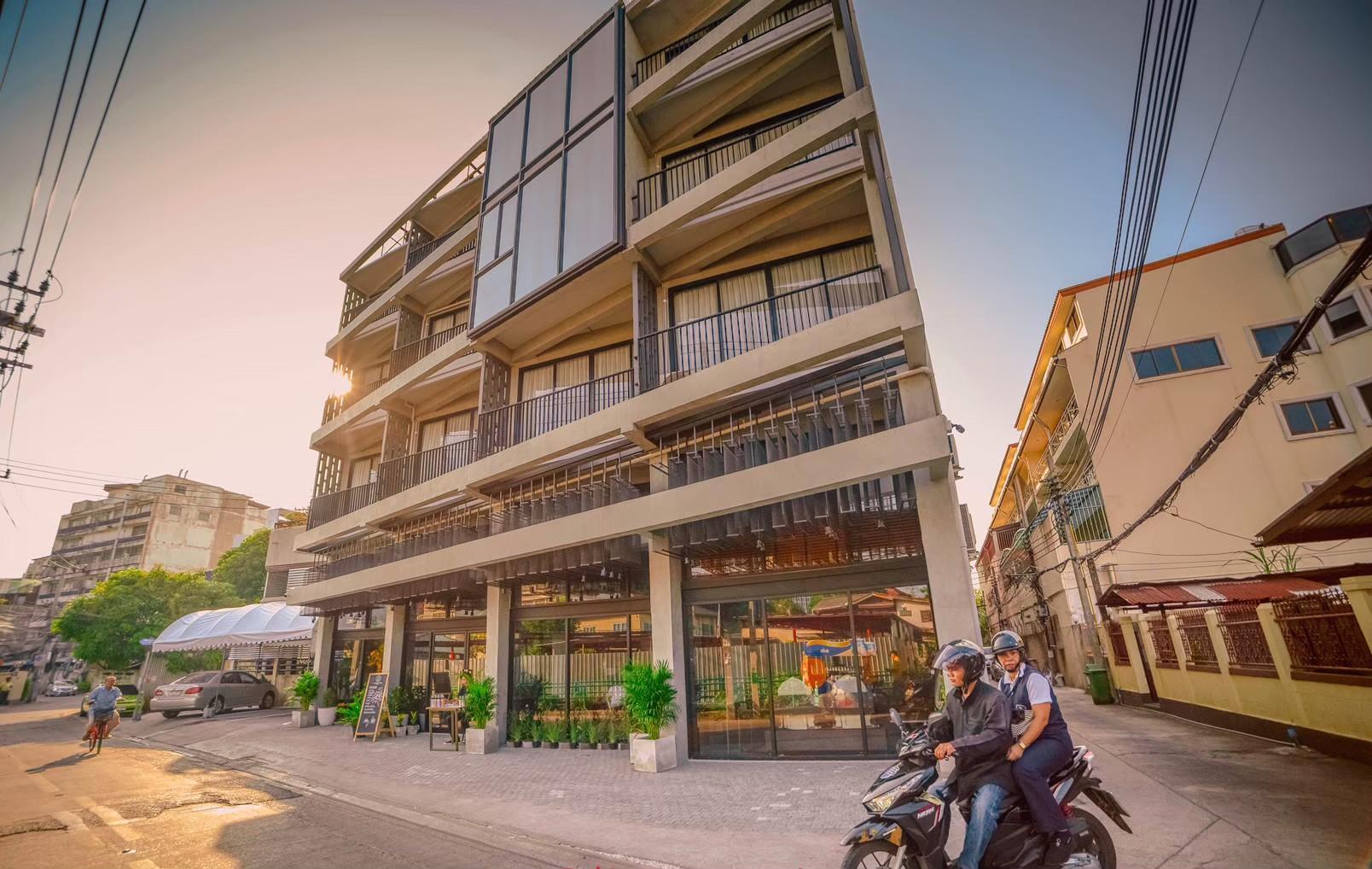 Ngoại cảnh khách sạn