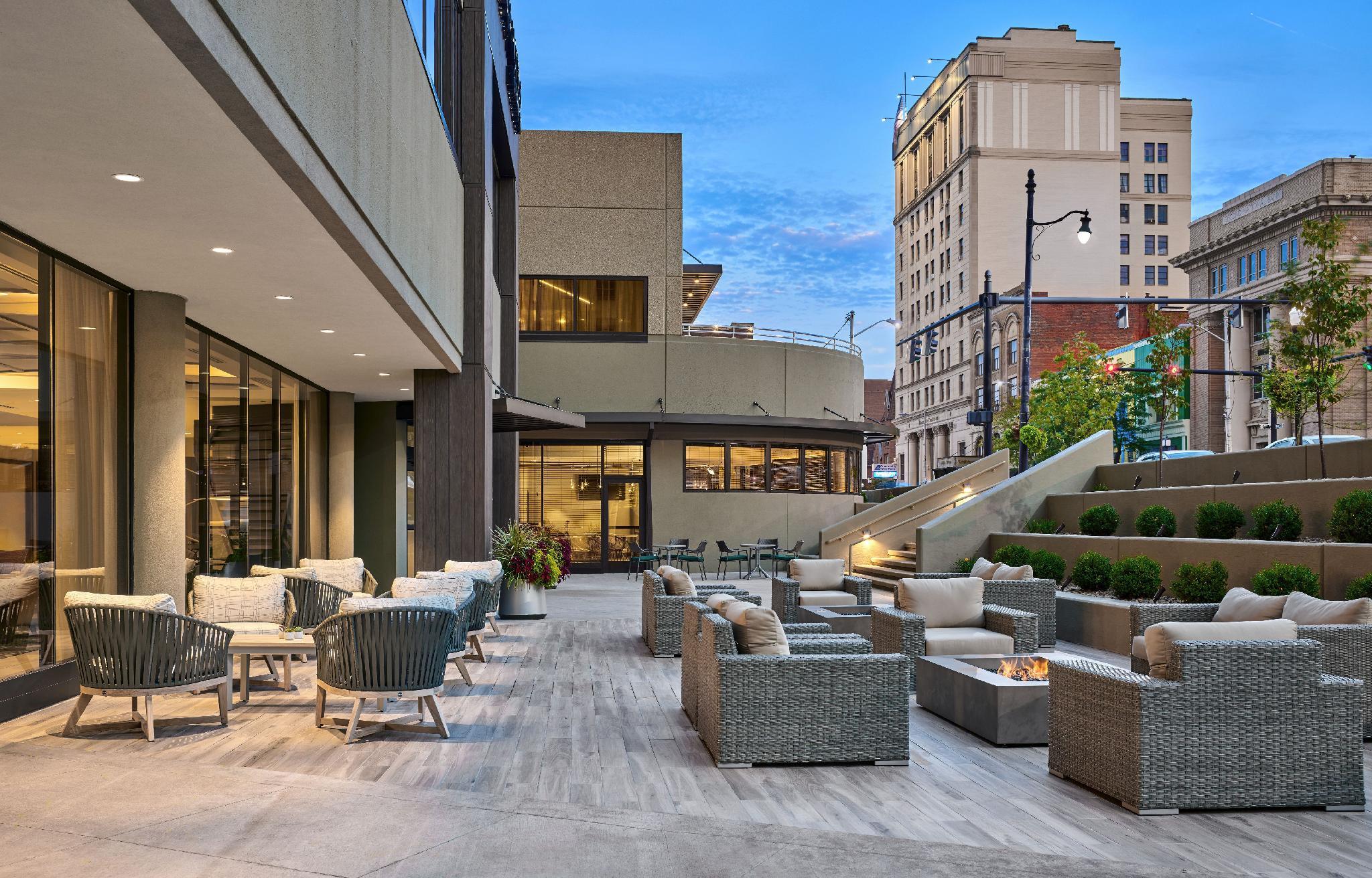 Ngoại cảnh khách sạn