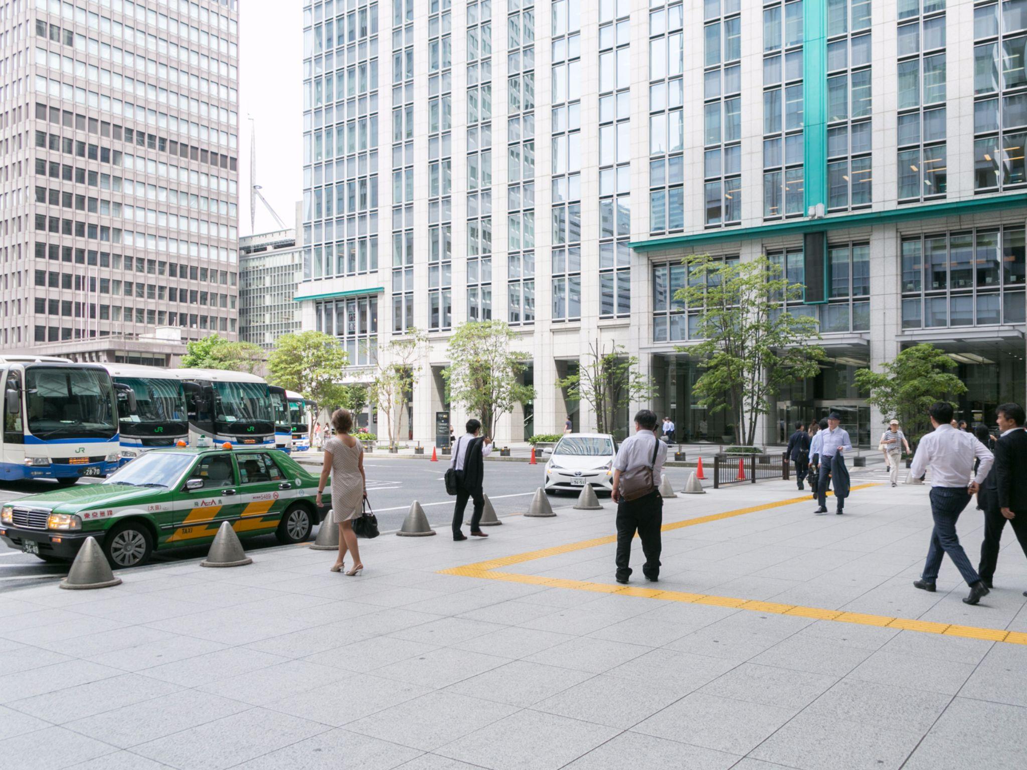 Khu vực xung quanh