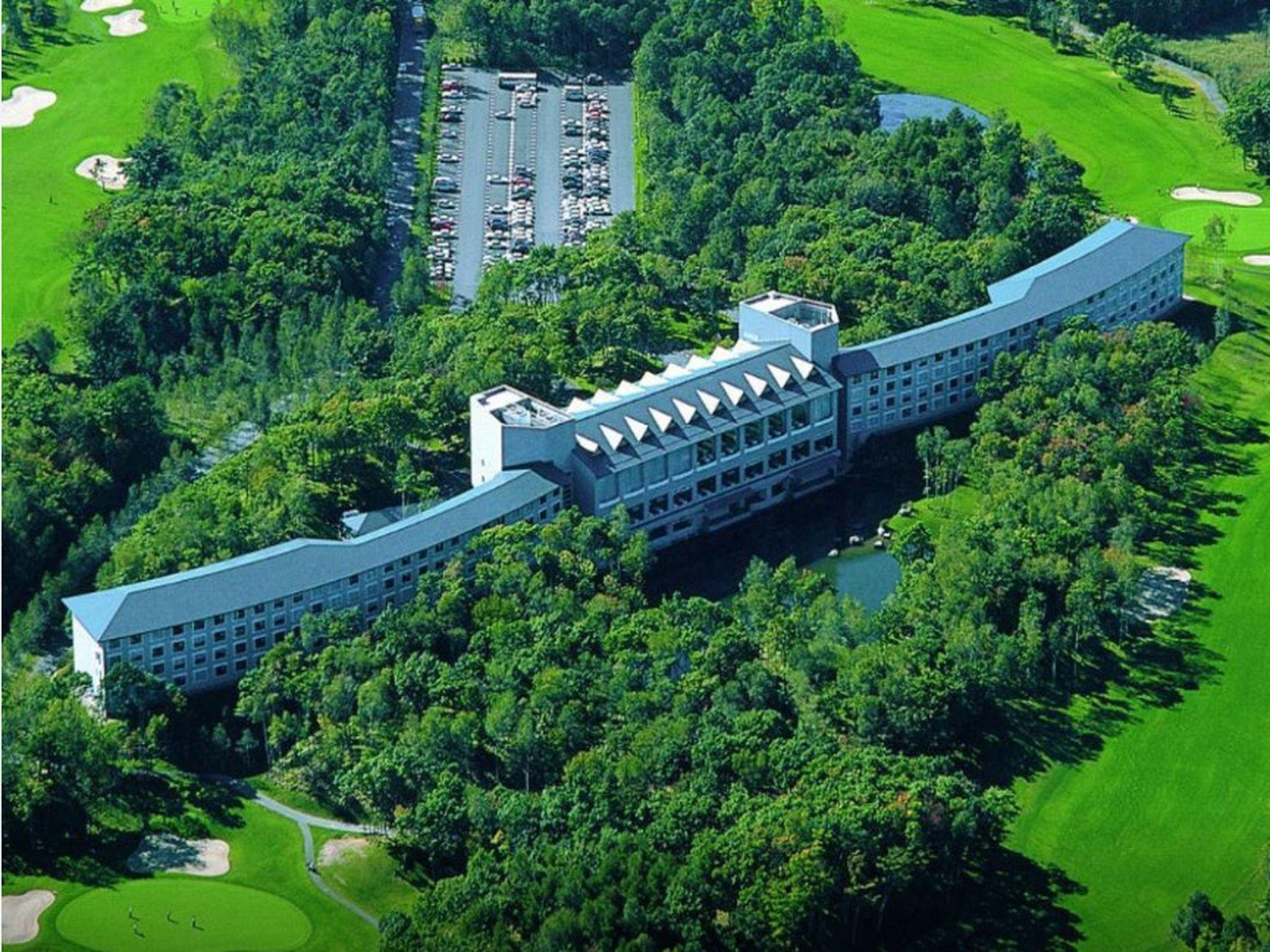 Ngoại cảnh khách sạn