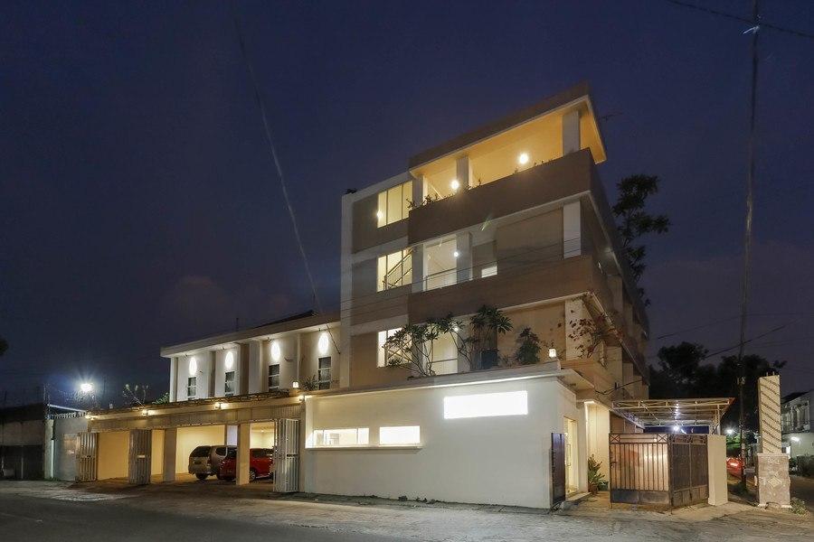 Ngoại cảnh khách sạn