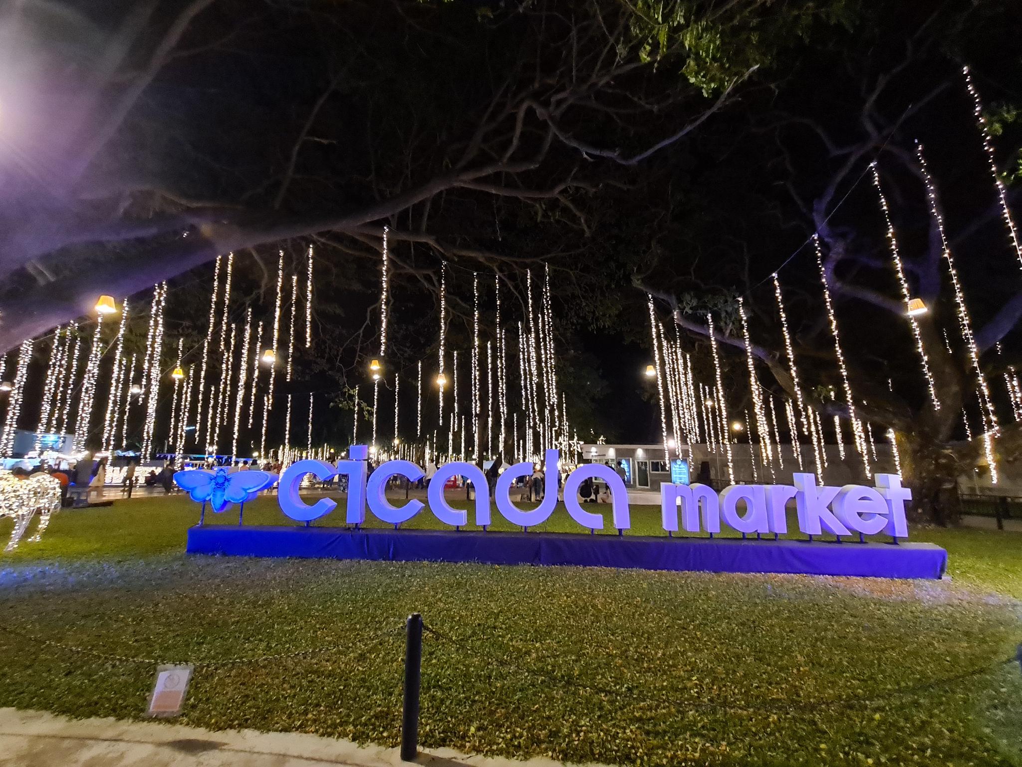 Nơi tham quan gần đây