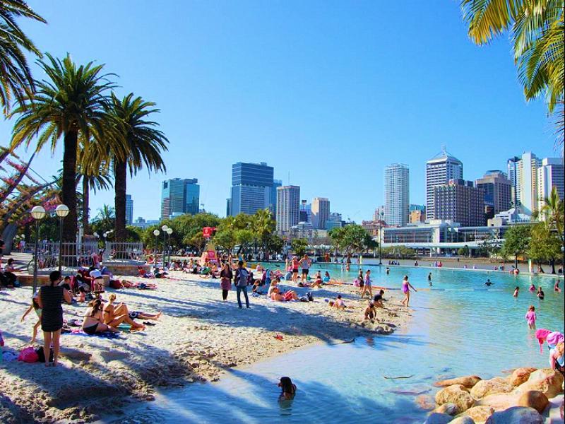 Nơi tham quan gần đây