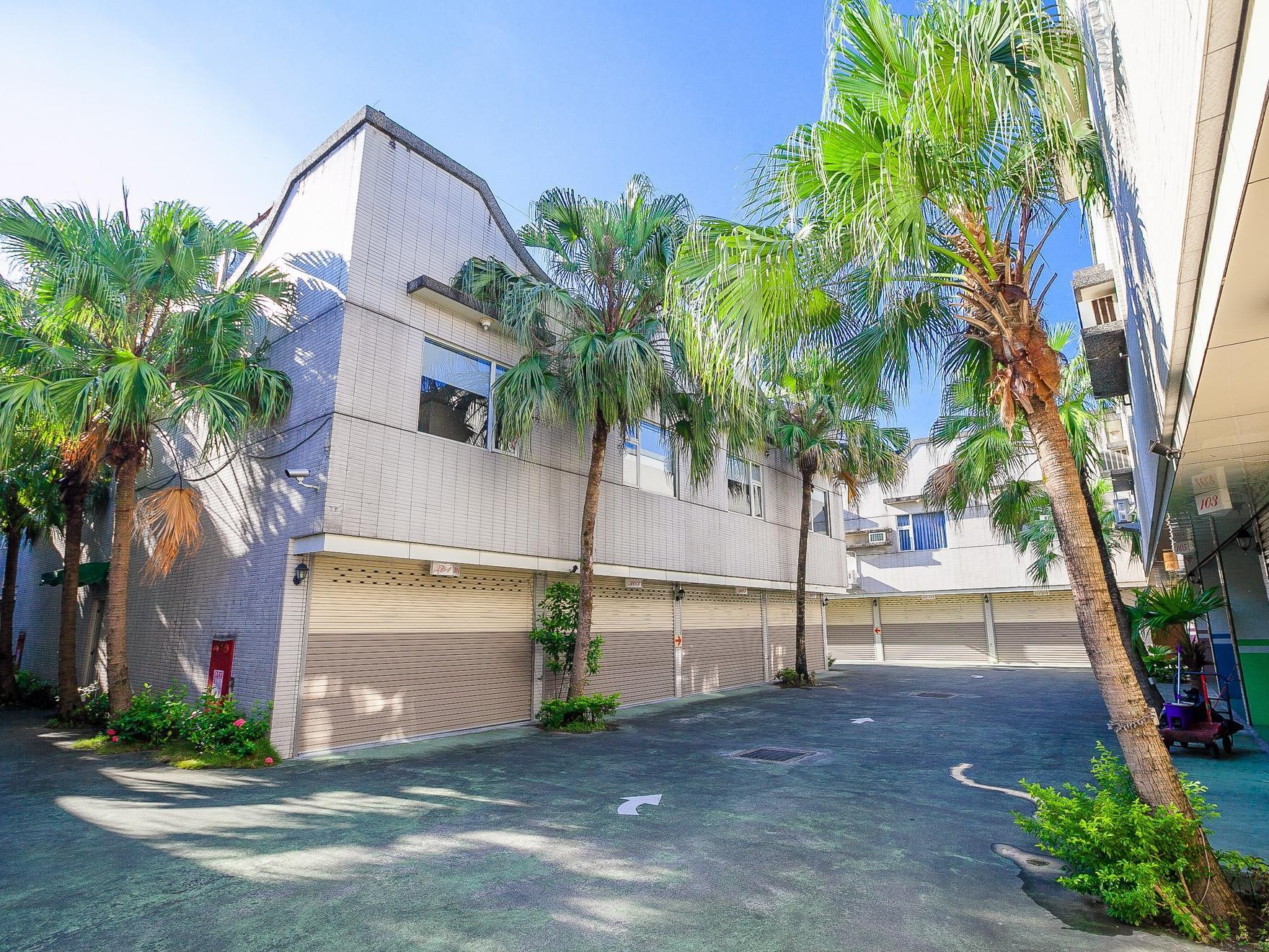 Ngoại cảnh khách sạn