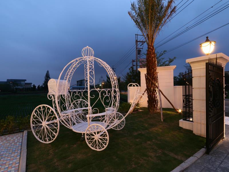 Ngoại cảnh khách sạn