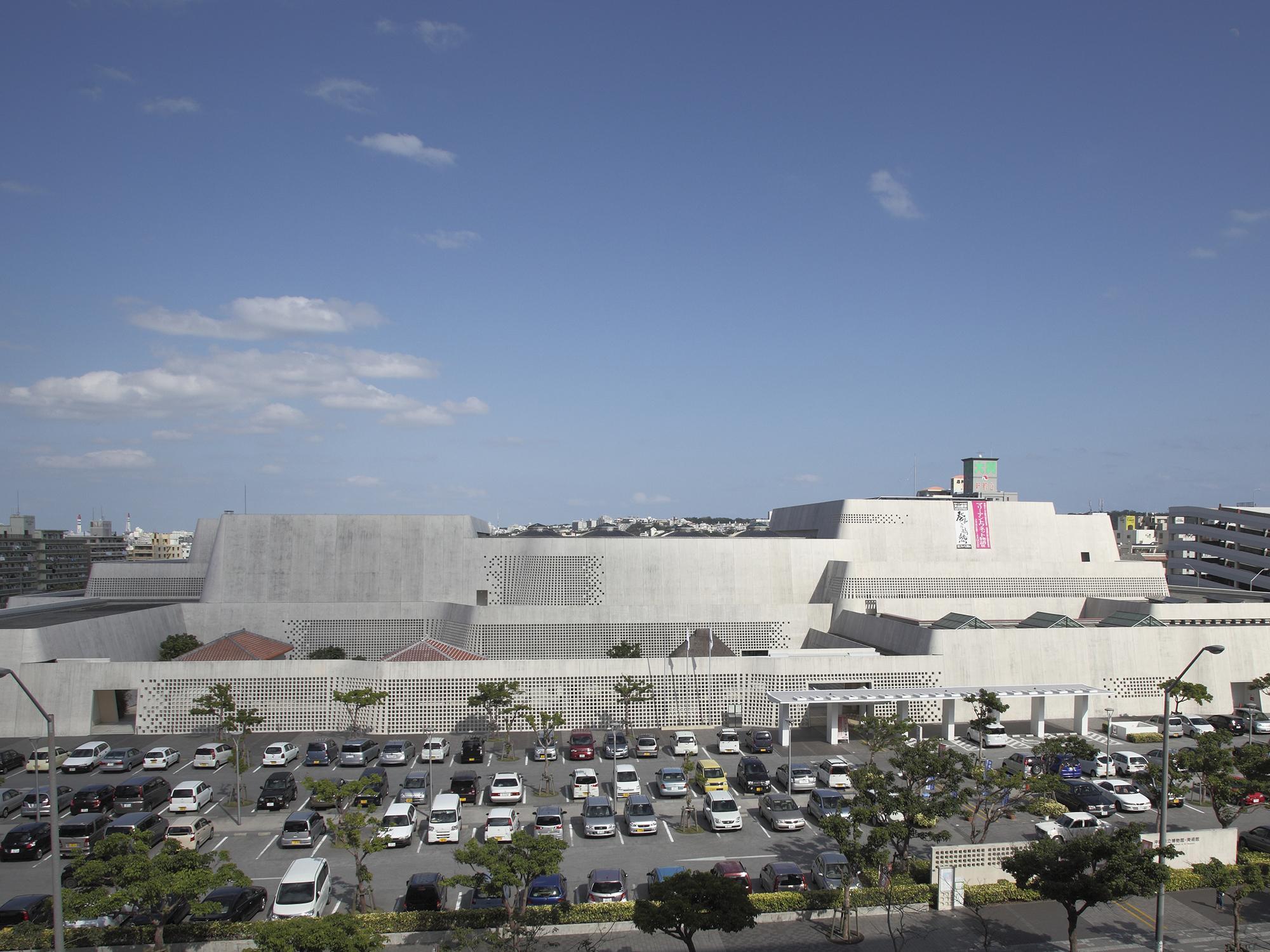 Nơi tham quan gần đây