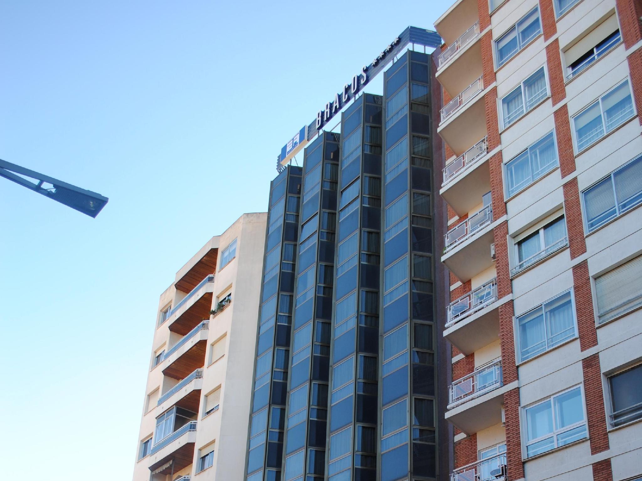 Ngoại cảnh khách sạn