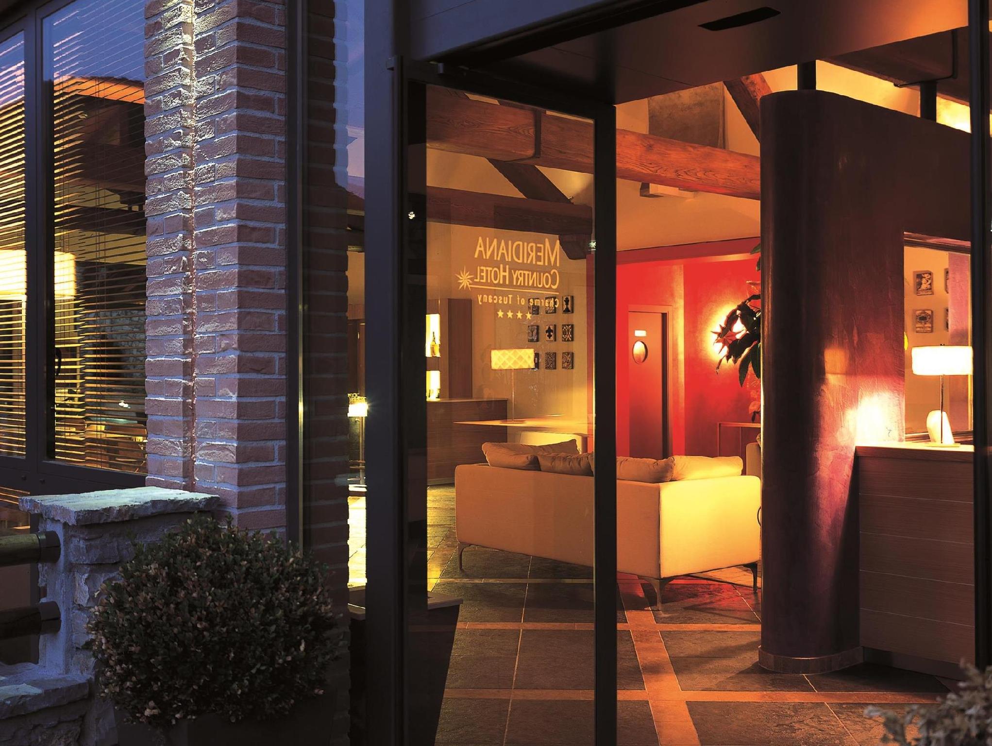 Ngoại cảnh khách sạn