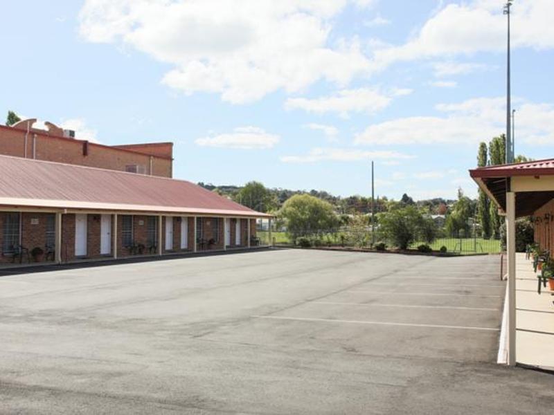 Khu vực xung quanh