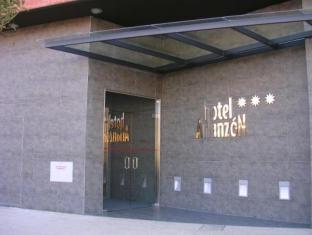 Ngoại cảnh khách sạn