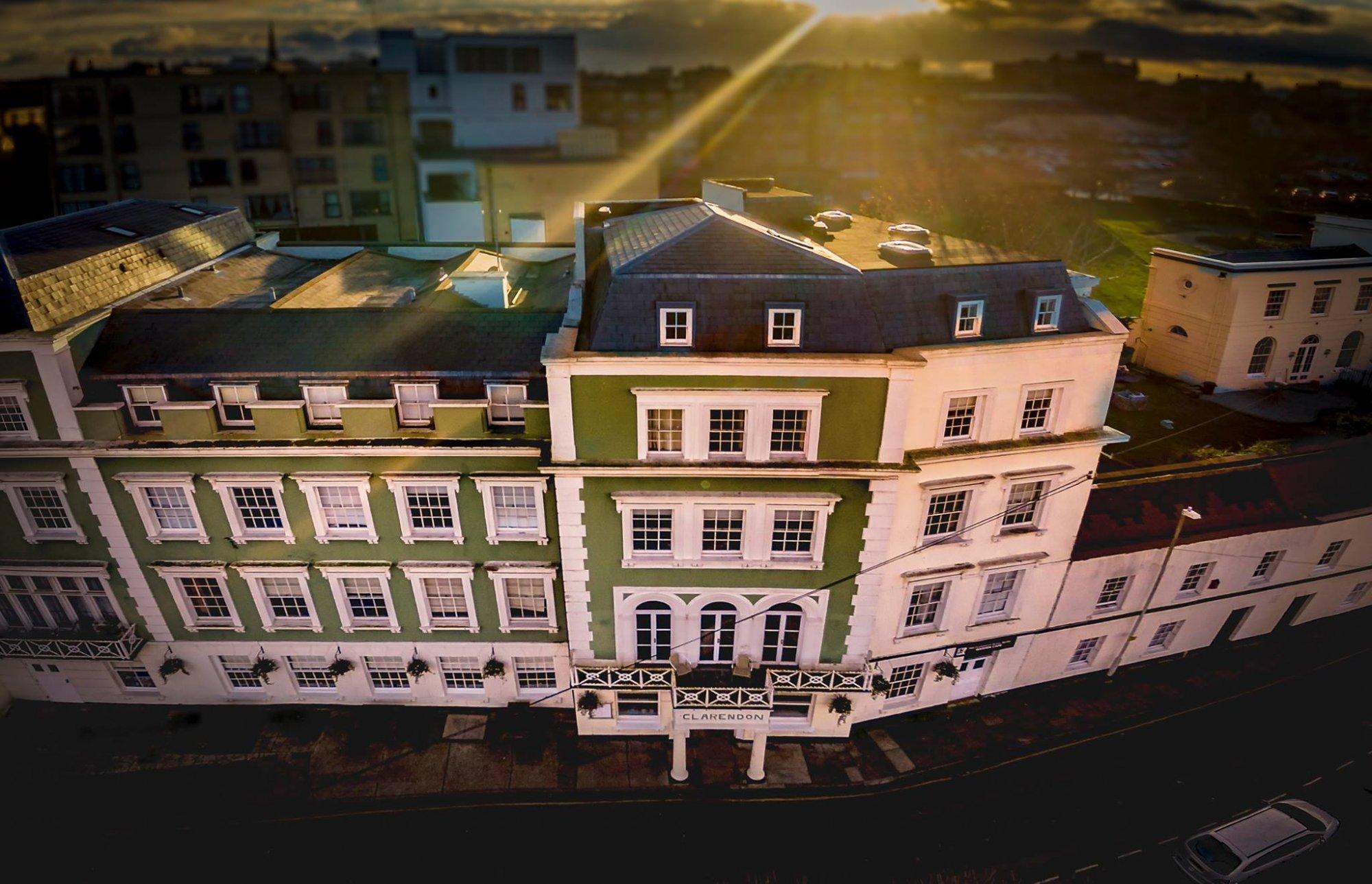 Ngoại cảnh khách sạn