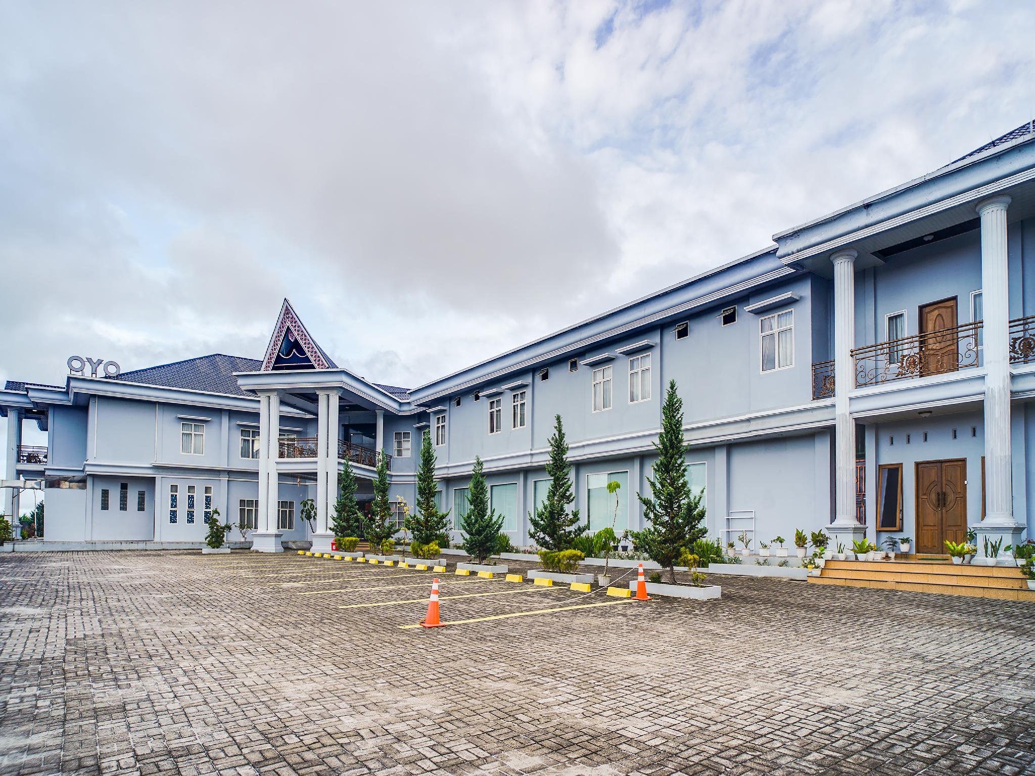 Ngoại cảnh khách sạn